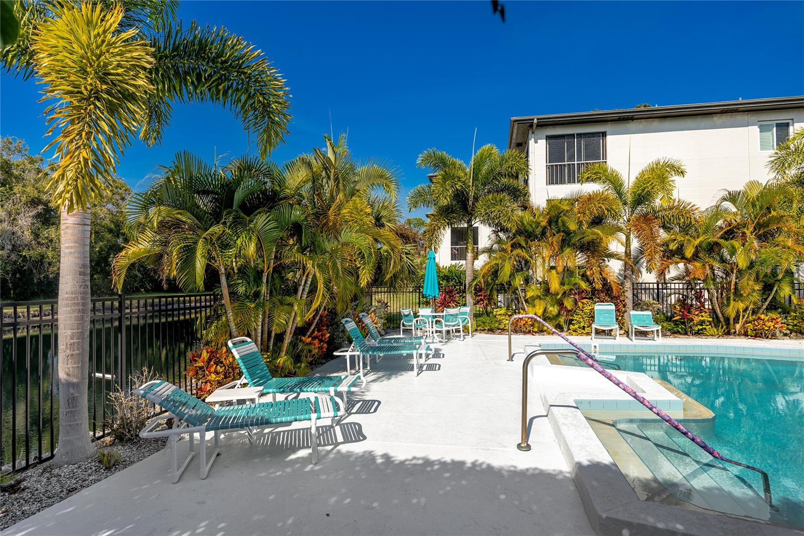 OAKS OF NORTHWOOD CONDO - Residential