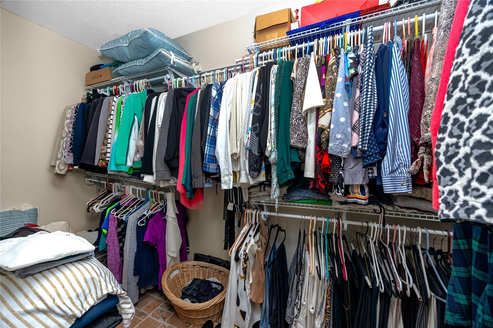 OAKS OF NORTHWOOD CONDO - Residential