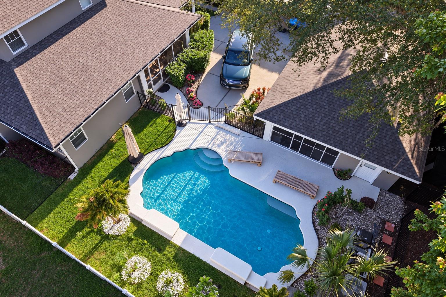 1355 HIBISCUS AVENUE