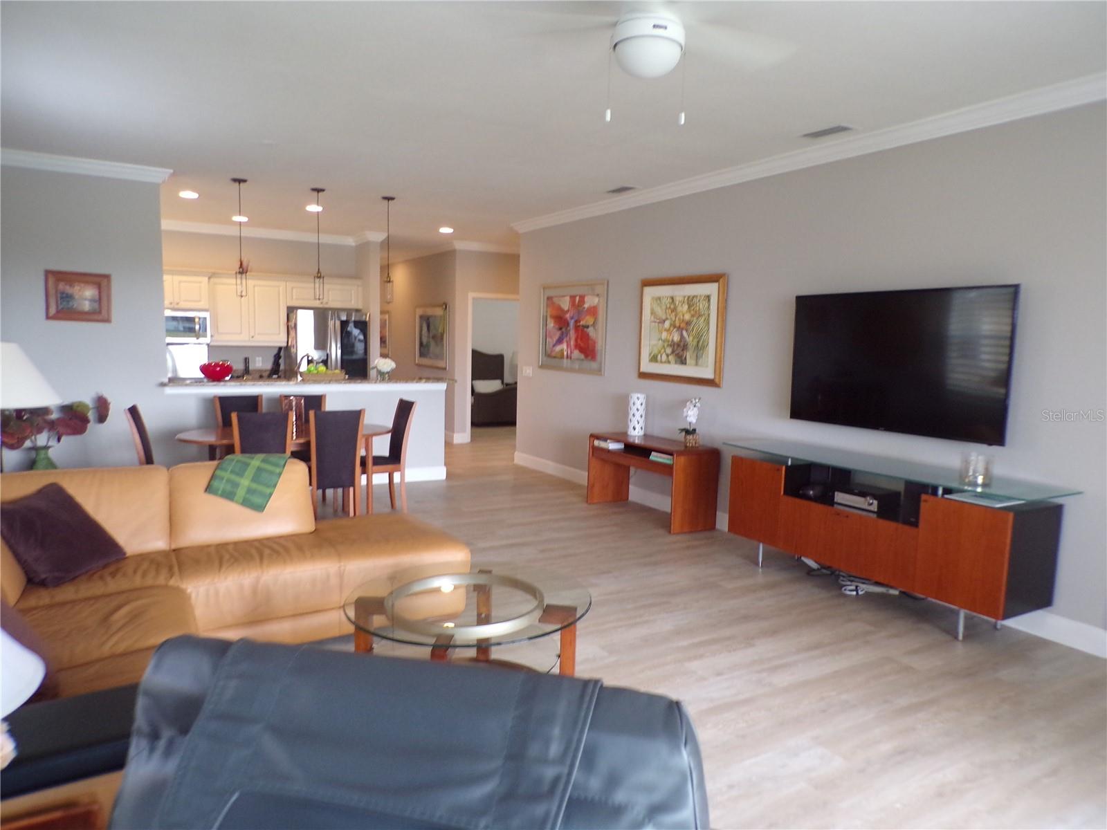 LAKE FRONT VLS/HERITAGE LAKE PARK - Residential Lease