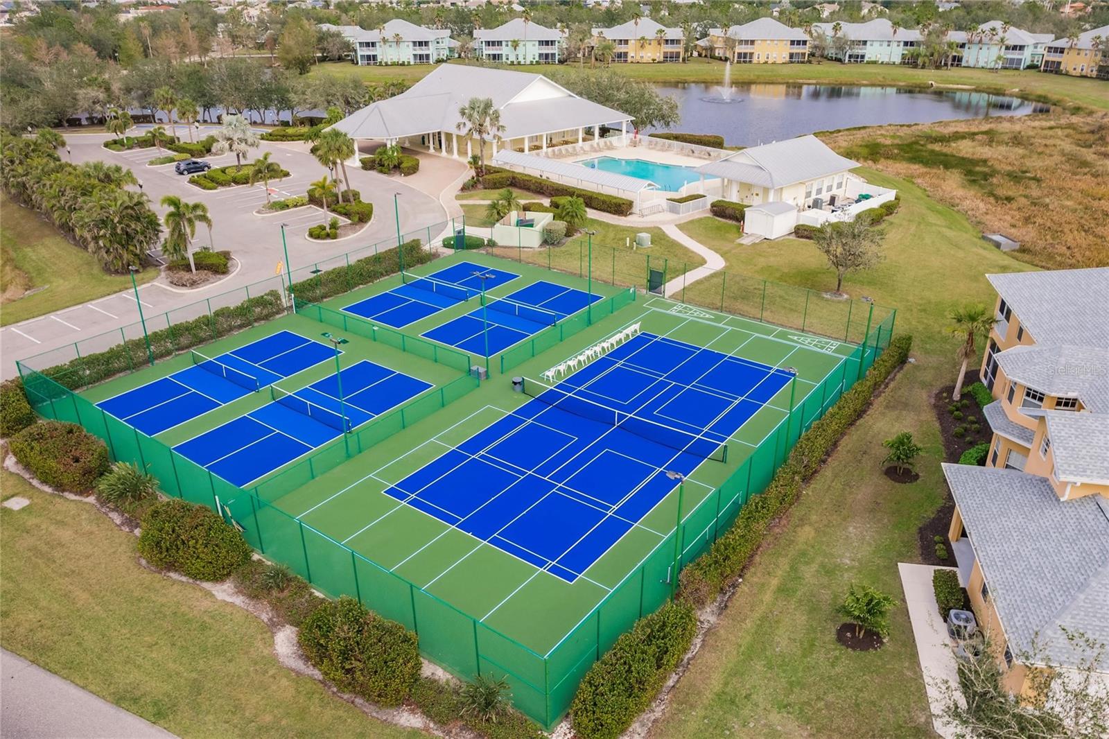 LAKE FRONT VLS/HERITAGE LAKE PARK - Residential Lease