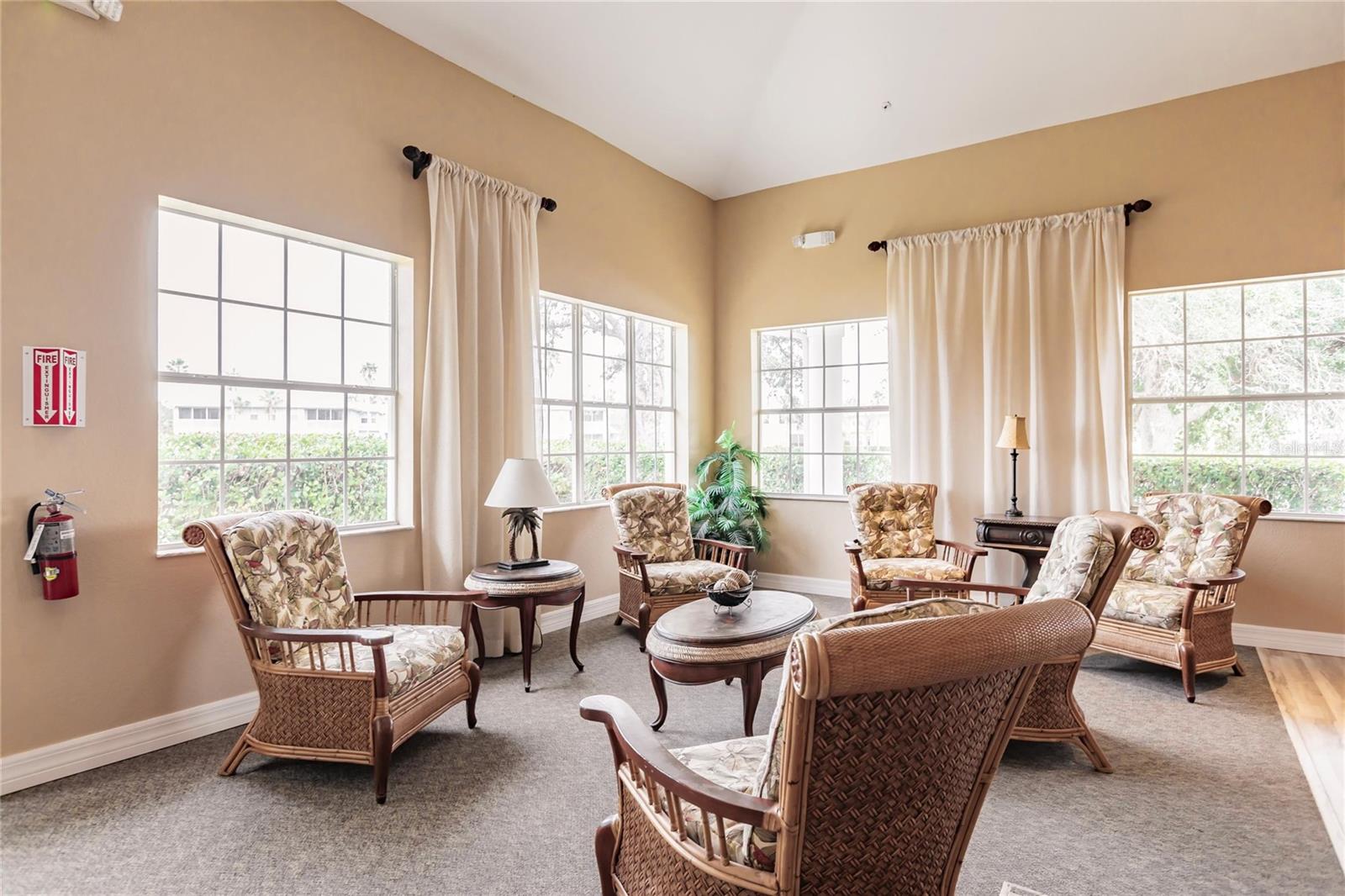 LAKE FRONT VLS/HERITAGE LAKE PARK - Residential Lease