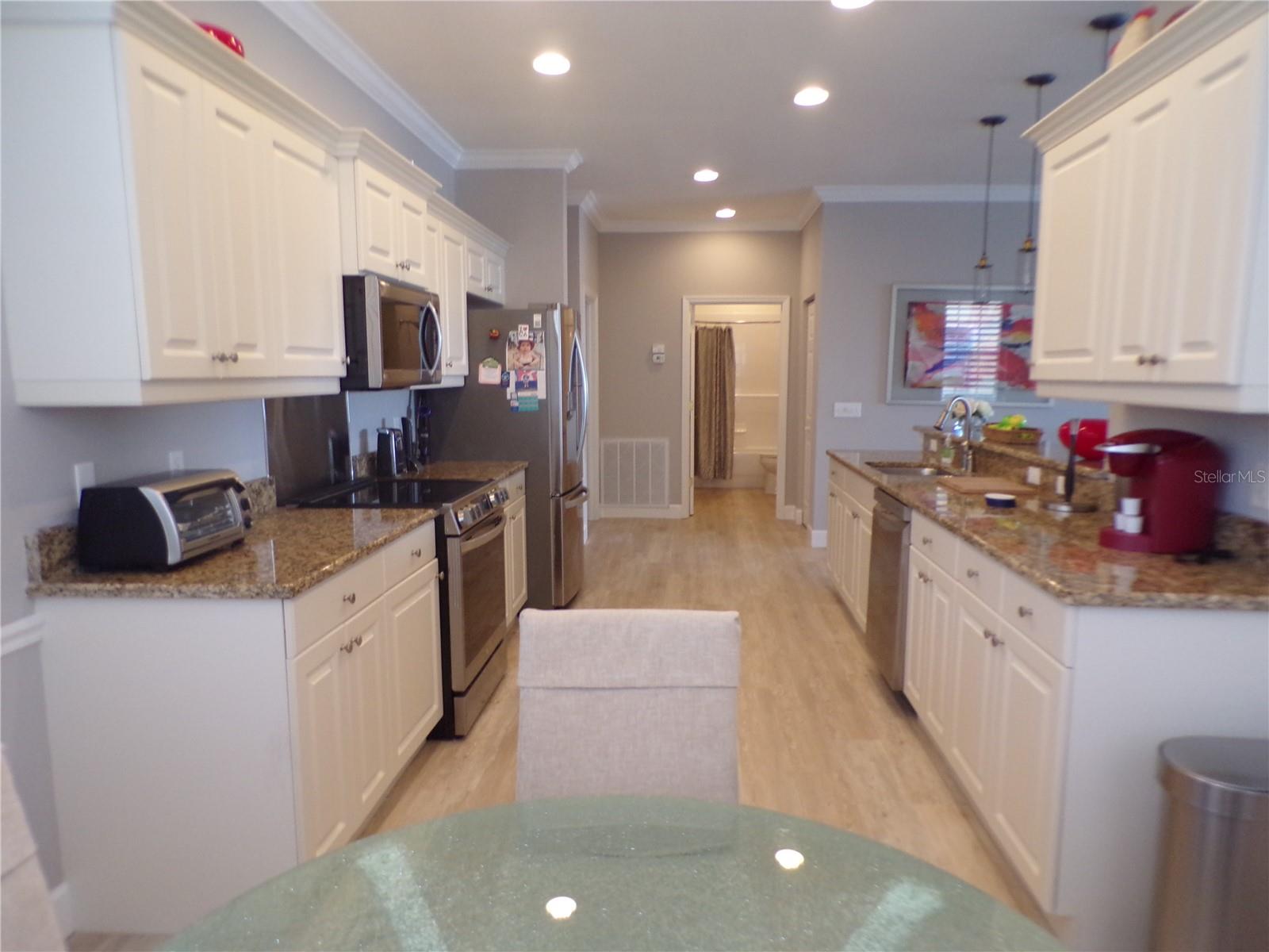 LAKE FRONT VLS/HERITAGE LAKE PARK - Residential Lease