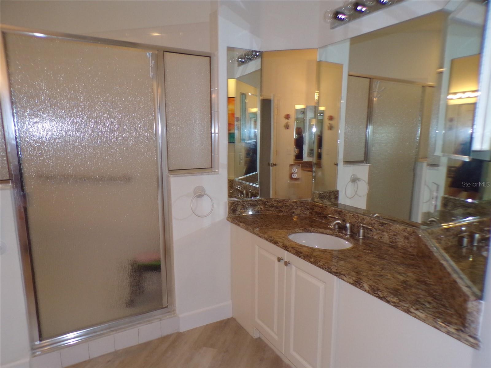 LAKE FRONT VLS/HERITAGE LAKE PARK - Residential Lease