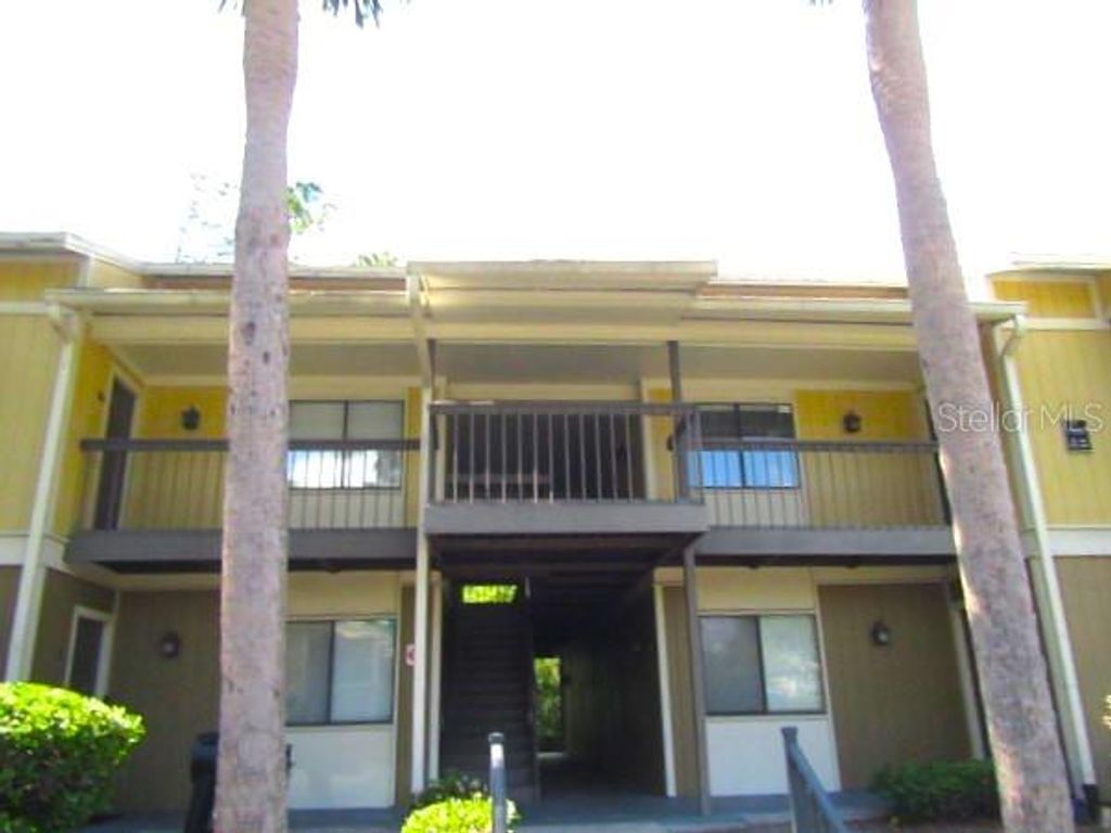 Photo of 13289 Arbor Pointe Circle #201, Tampa, FL 33617 (MLS # TB8377158)