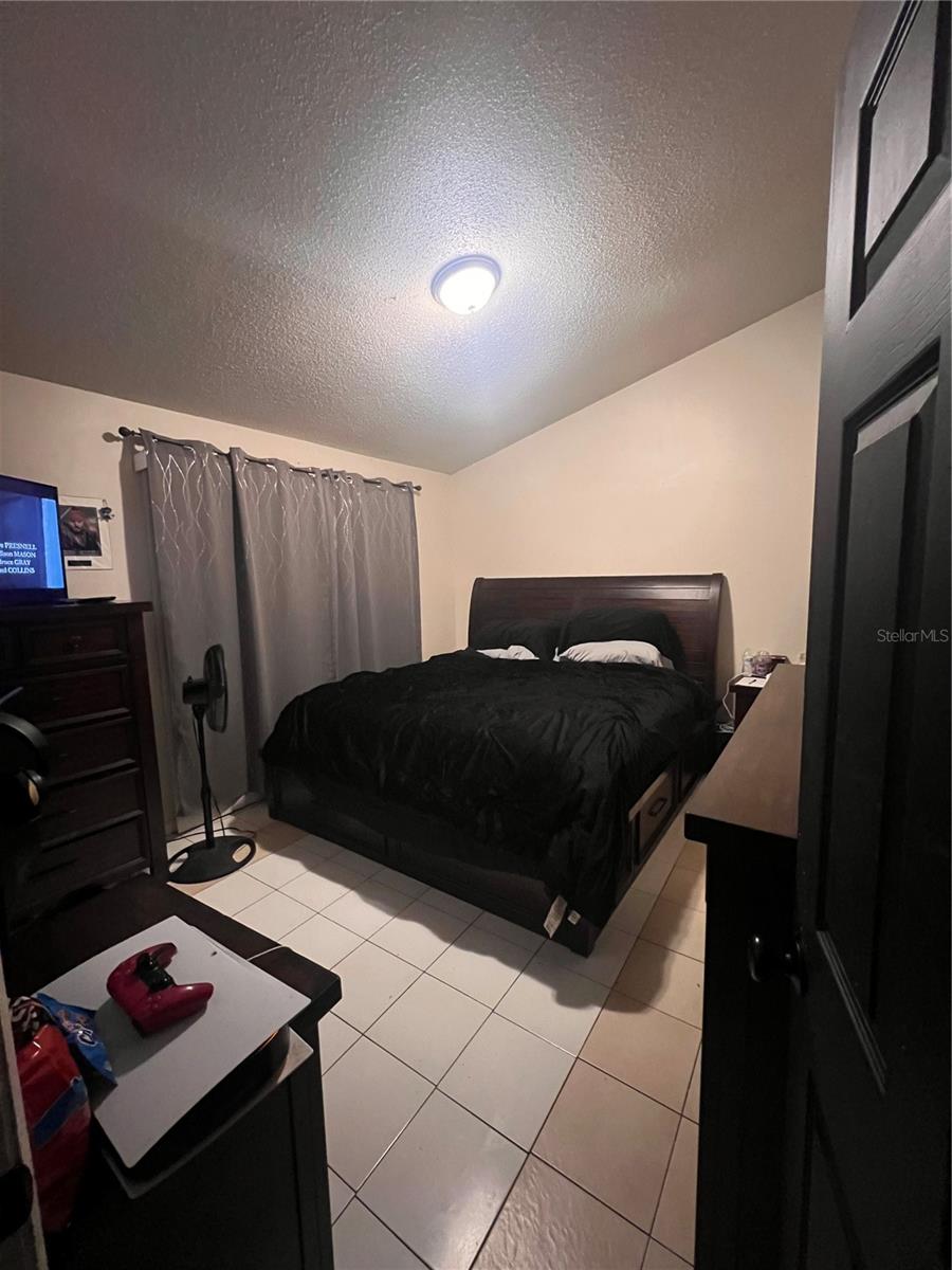 MAGNOLIA LAKES - Residential