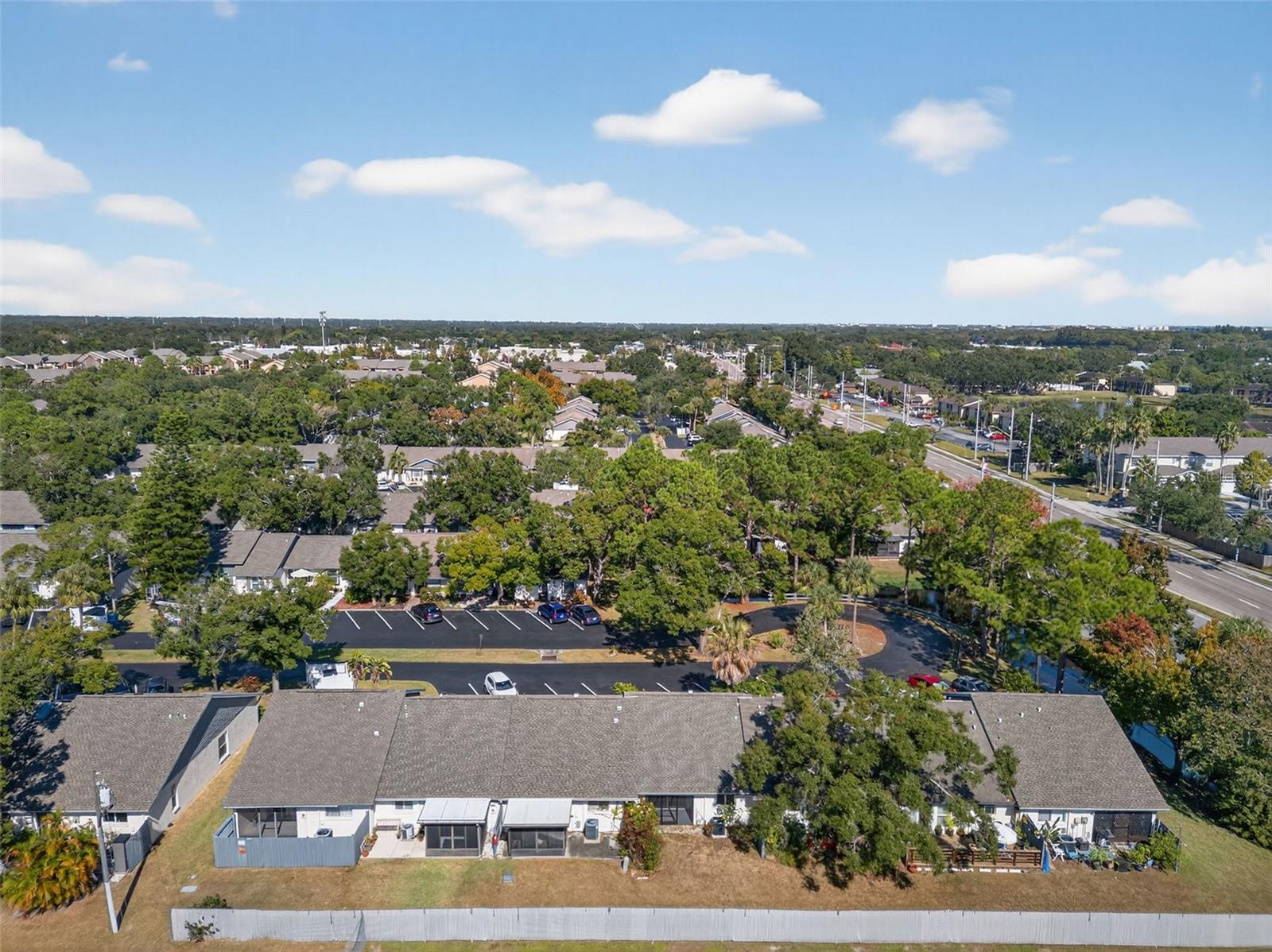 BELLE OAK VILLAS - Residential