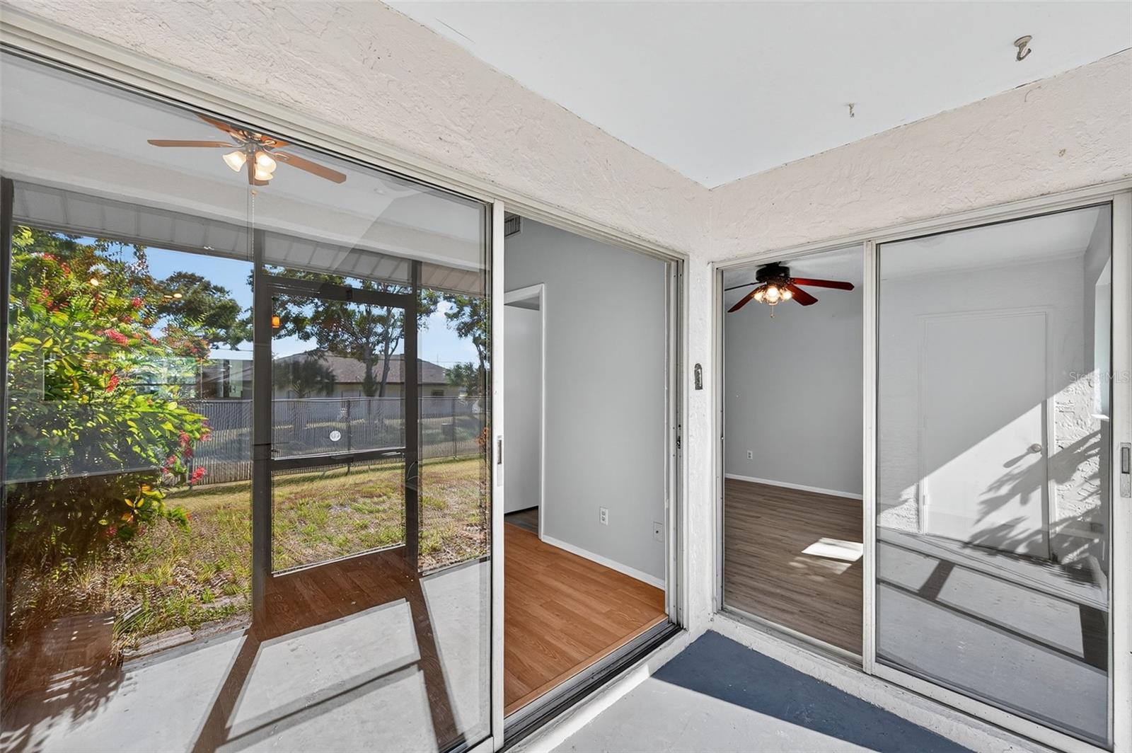 BELLE OAK VILLAS - Residential