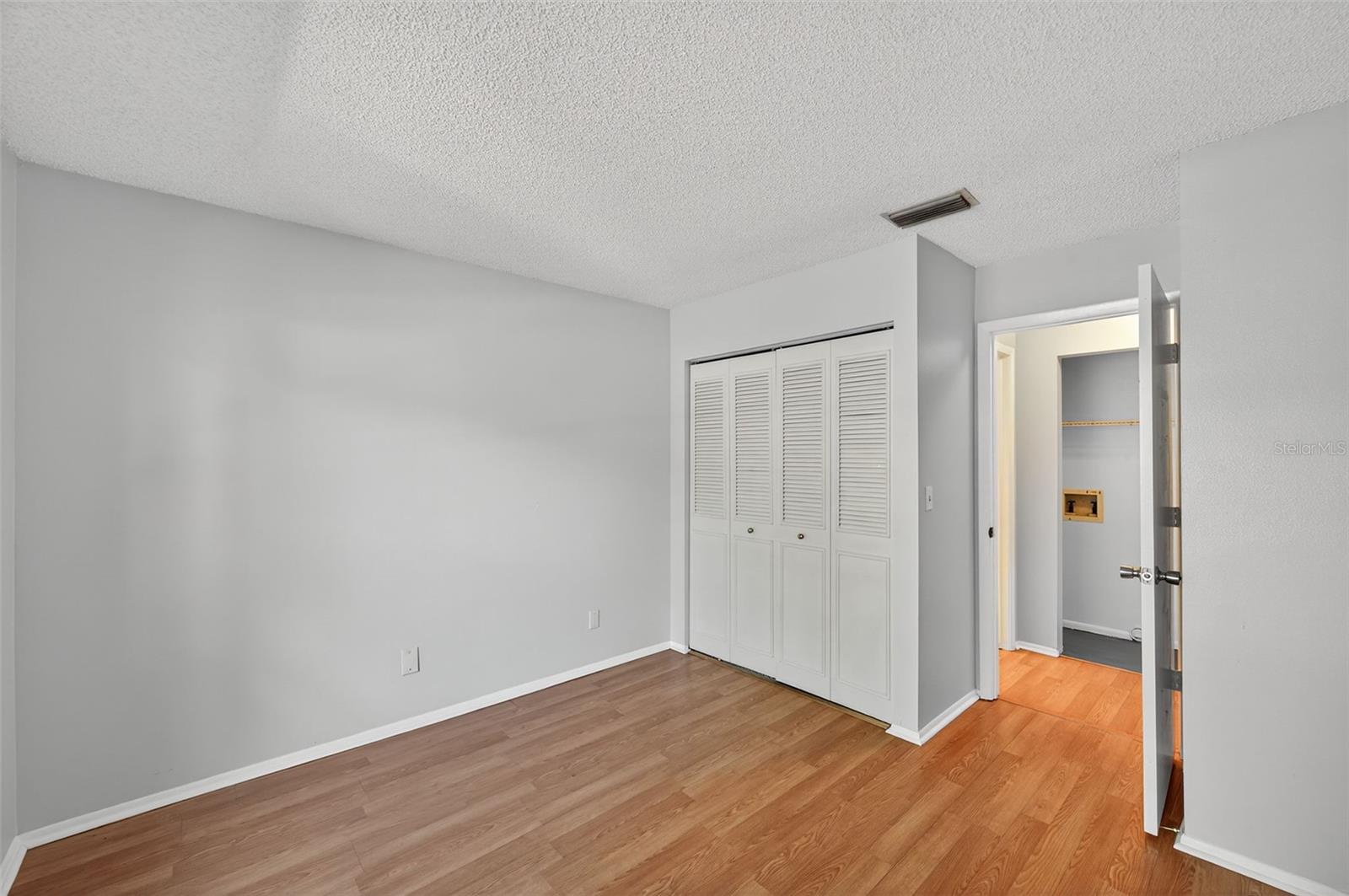 BELLE OAK VILLAS - Residential