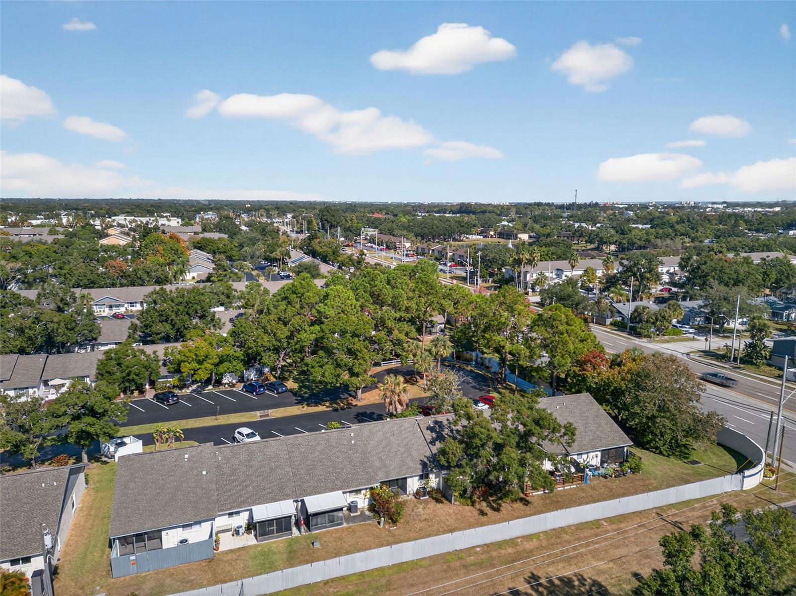 BELLE OAK VILLAS - Residential