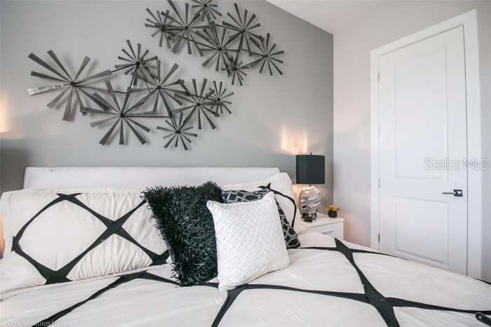 SUMMERVILLE RESORT PB 25 PGS 83-85 LOT 48 - Residential