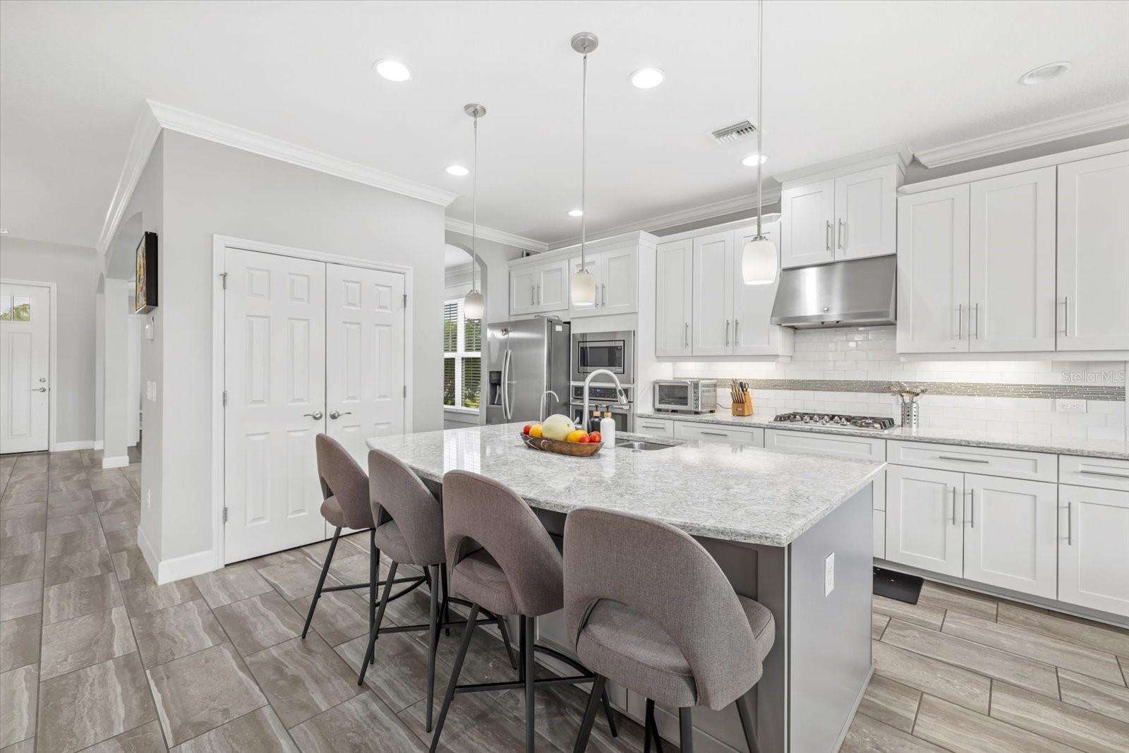 ARBOR LAKES ON PALMER RANCH - Residential