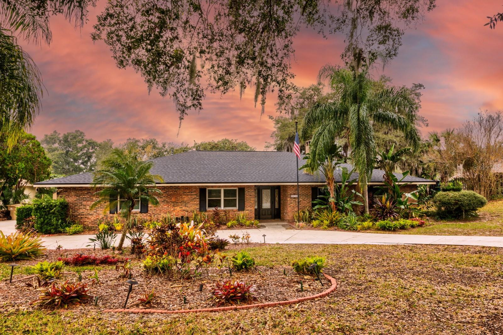 COUNTRY CLUB VIEW SUB - Residential