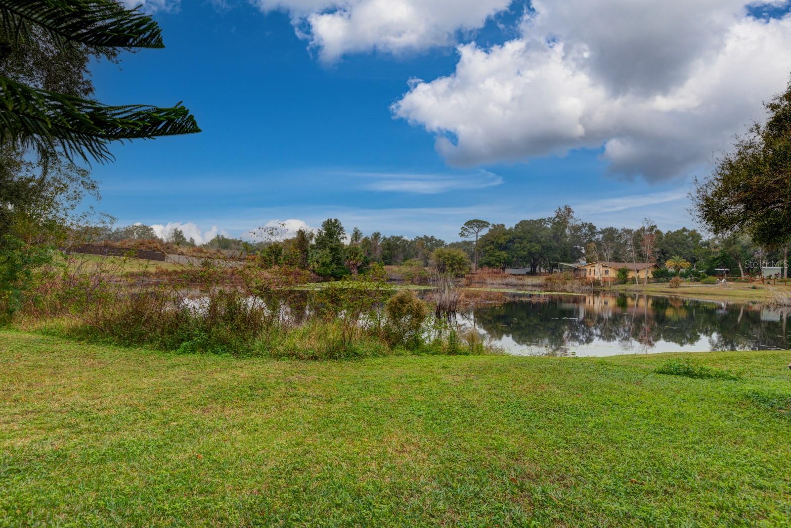 COUNTRY CLUB VIEW SUB - Residential