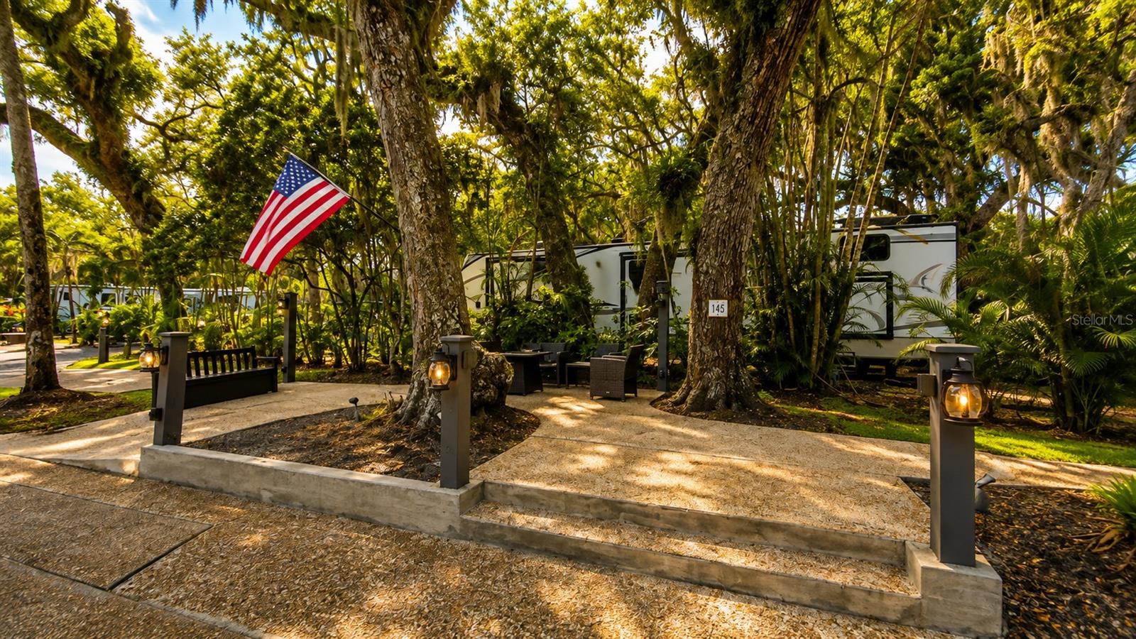 312 GATOR ALLEY