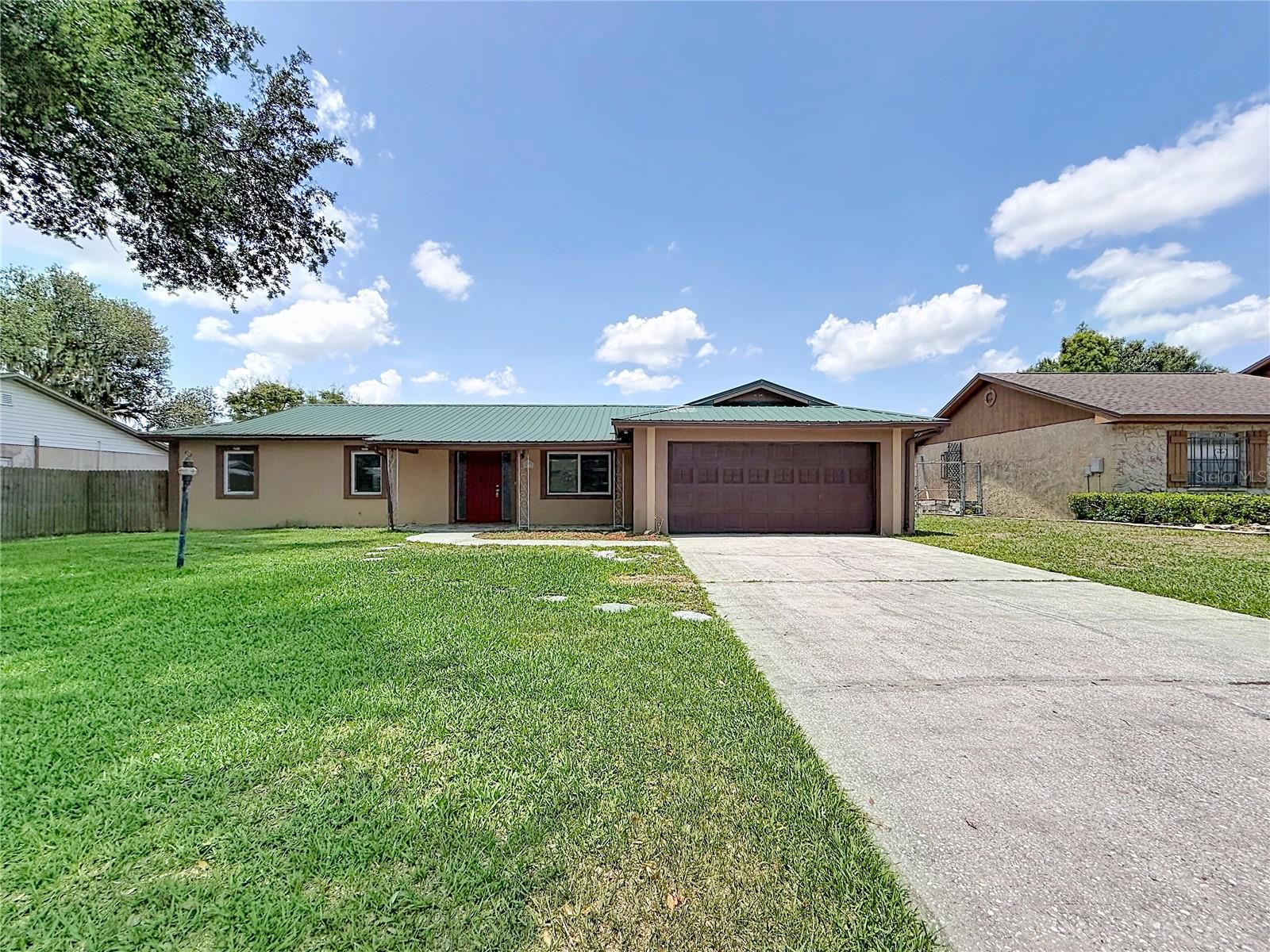 912 SHANGRI LA DRIVE