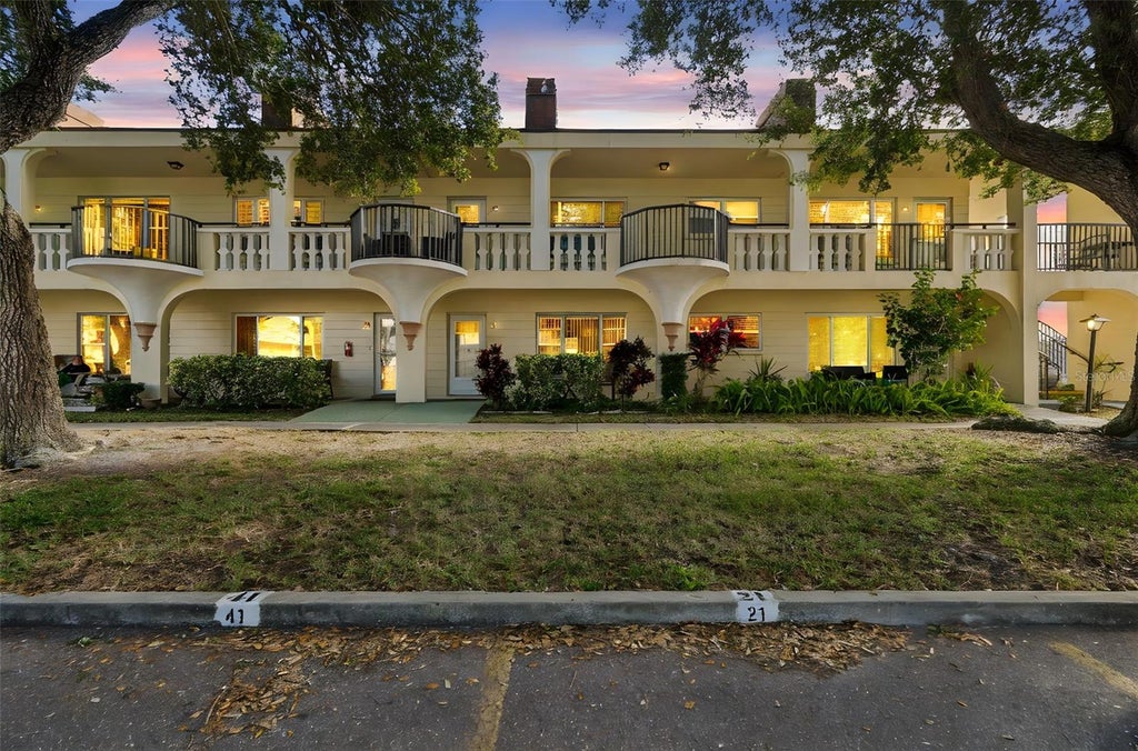 Photo of 2295 Mexican Way #21, Clearwater, FL 33763 (MLS # TB8563143)