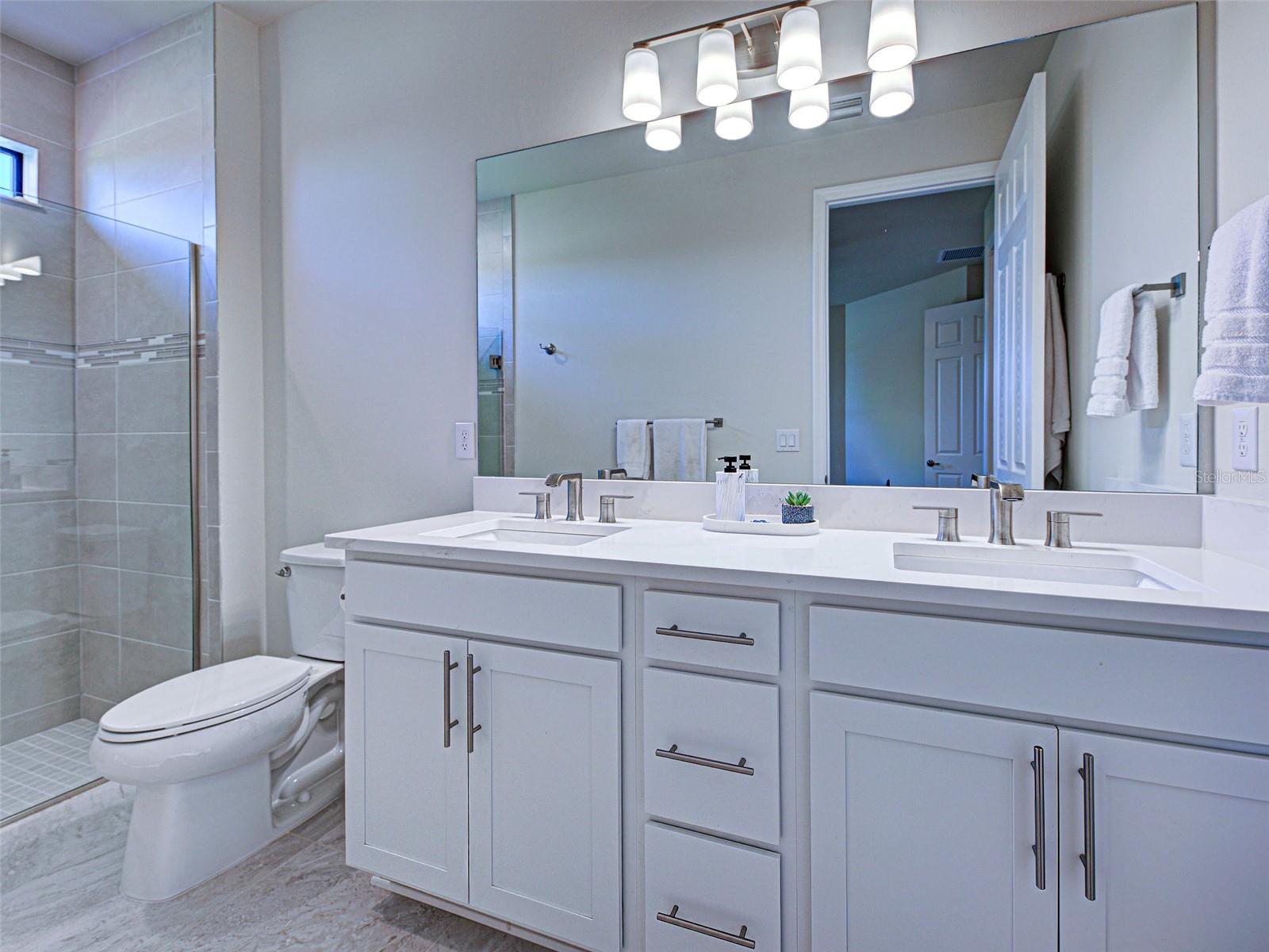 ISLANDWALK/THE WEST VLGS PH 5 - Residential