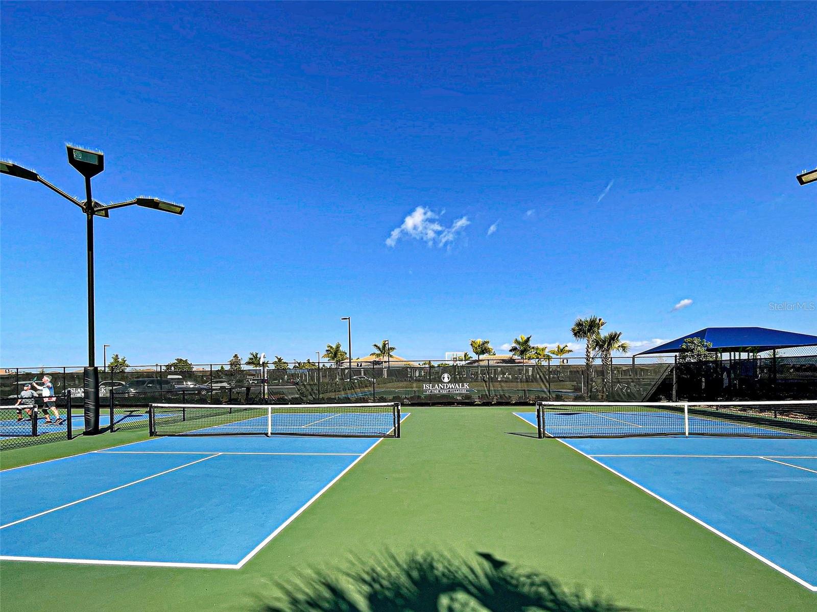 ISLANDWALK/THE WEST VLGS PH 5 - Residential