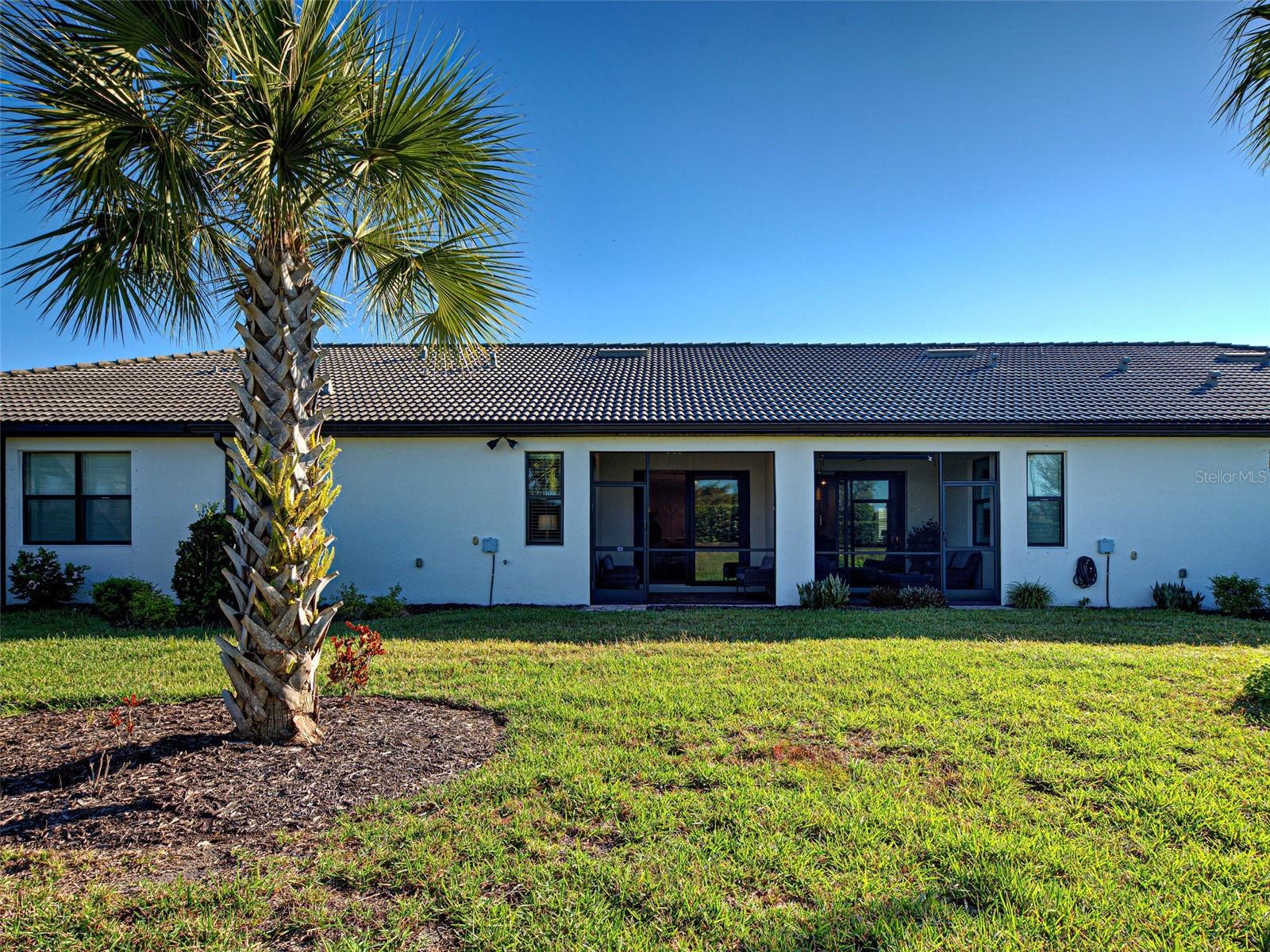 ISLANDWALK/THE WEST VLGS PH 5 - Residential