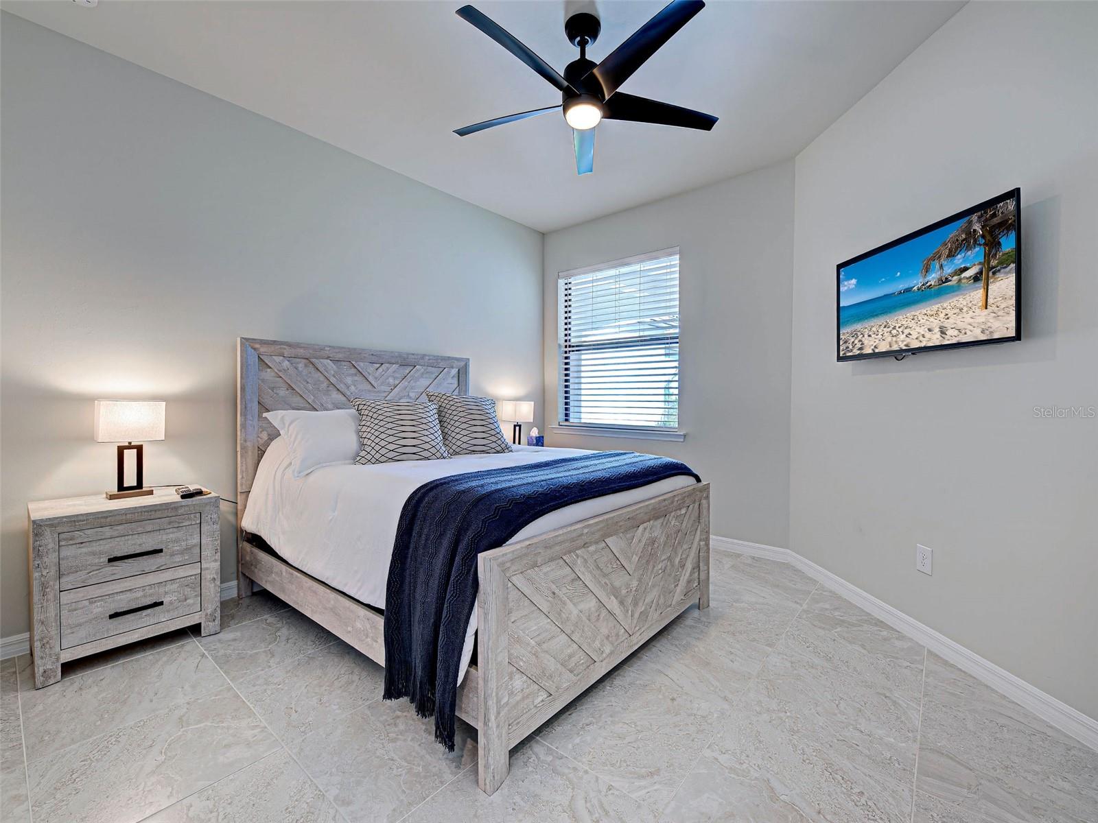 ISLANDWALK/THE WEST VLGS PH 5 - Residential