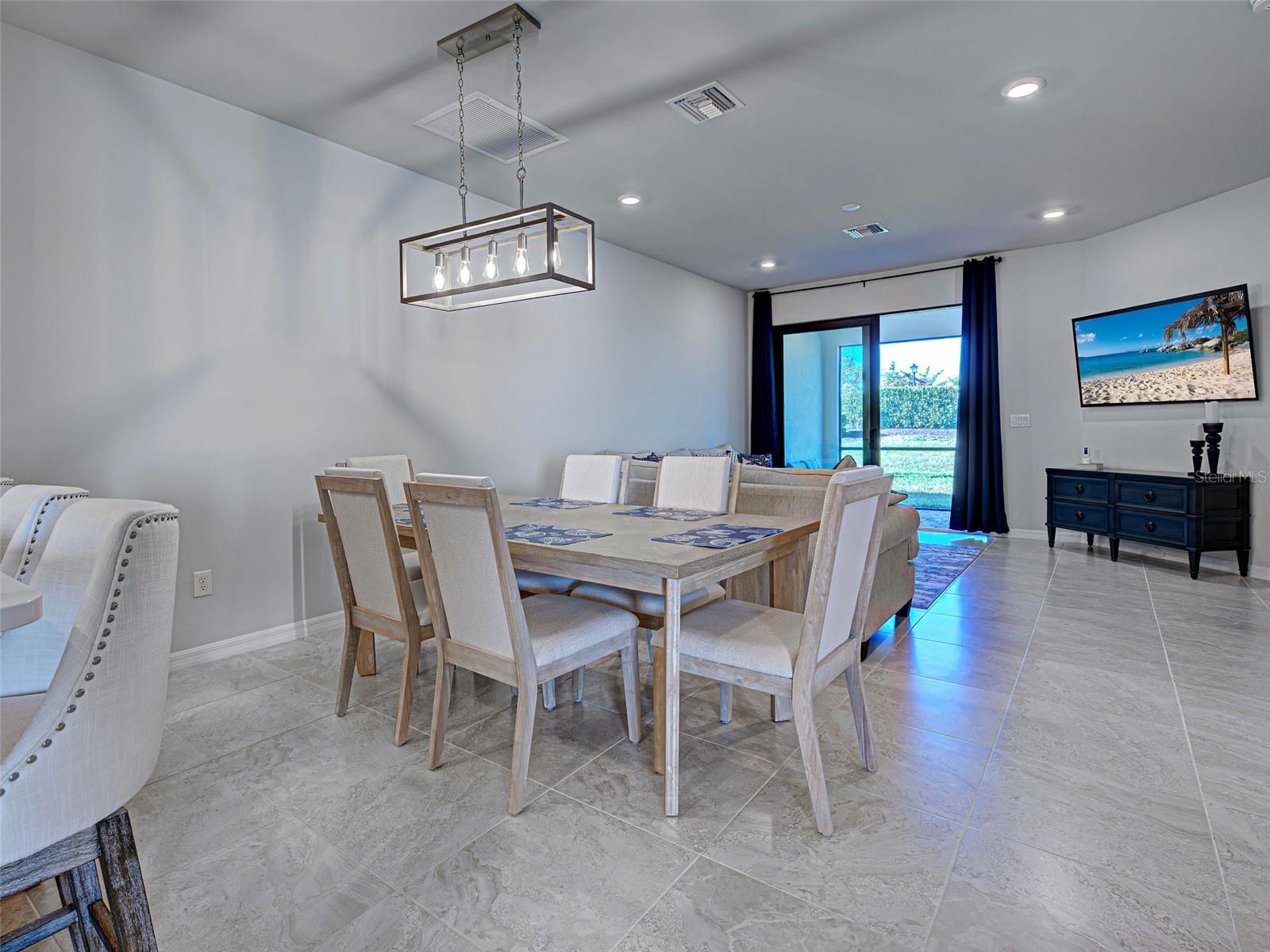 ISLANDWALK/THE WEST VLGS PH 5 - Residential