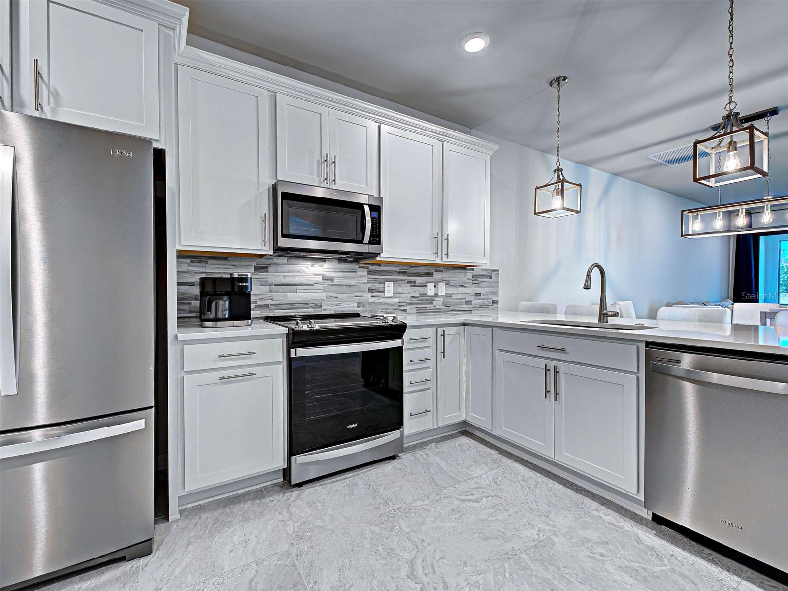 ISLANDWALK/THE WEST VLGS PH 5 - Residential