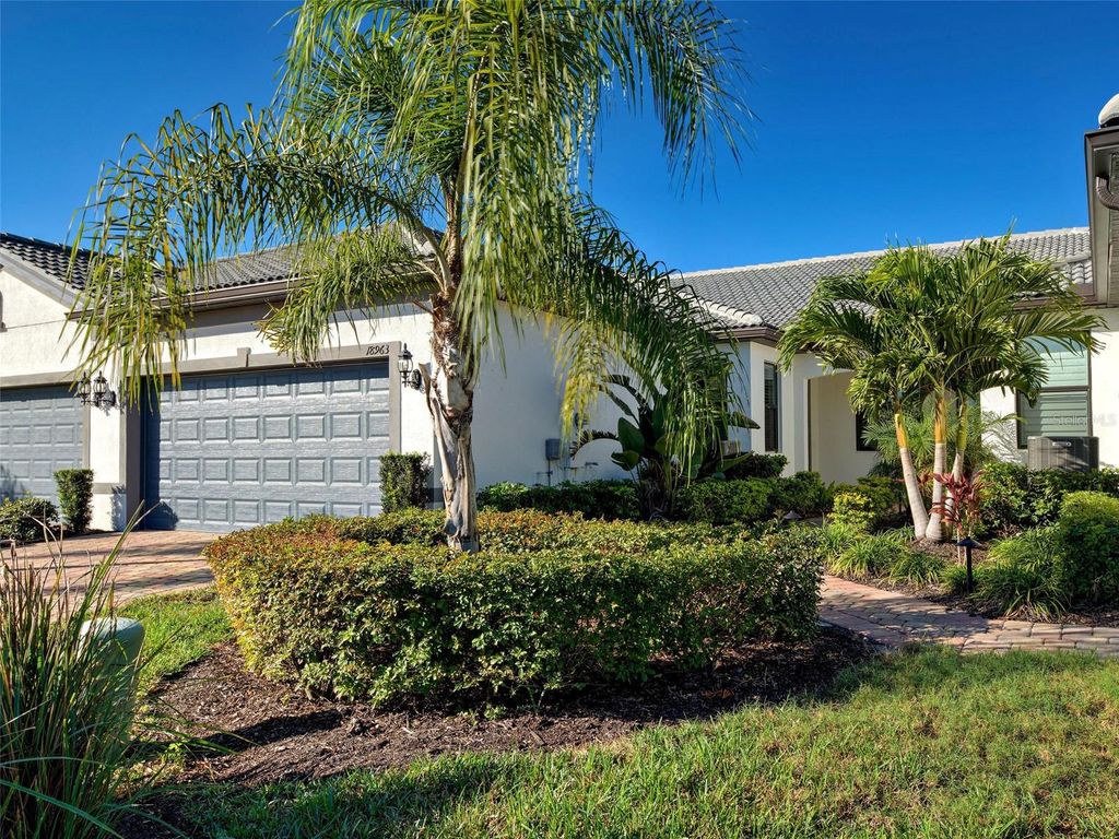 Photo of 18963 Lanuvio Street, Venice, FL 34293 (MLS # N6142173)