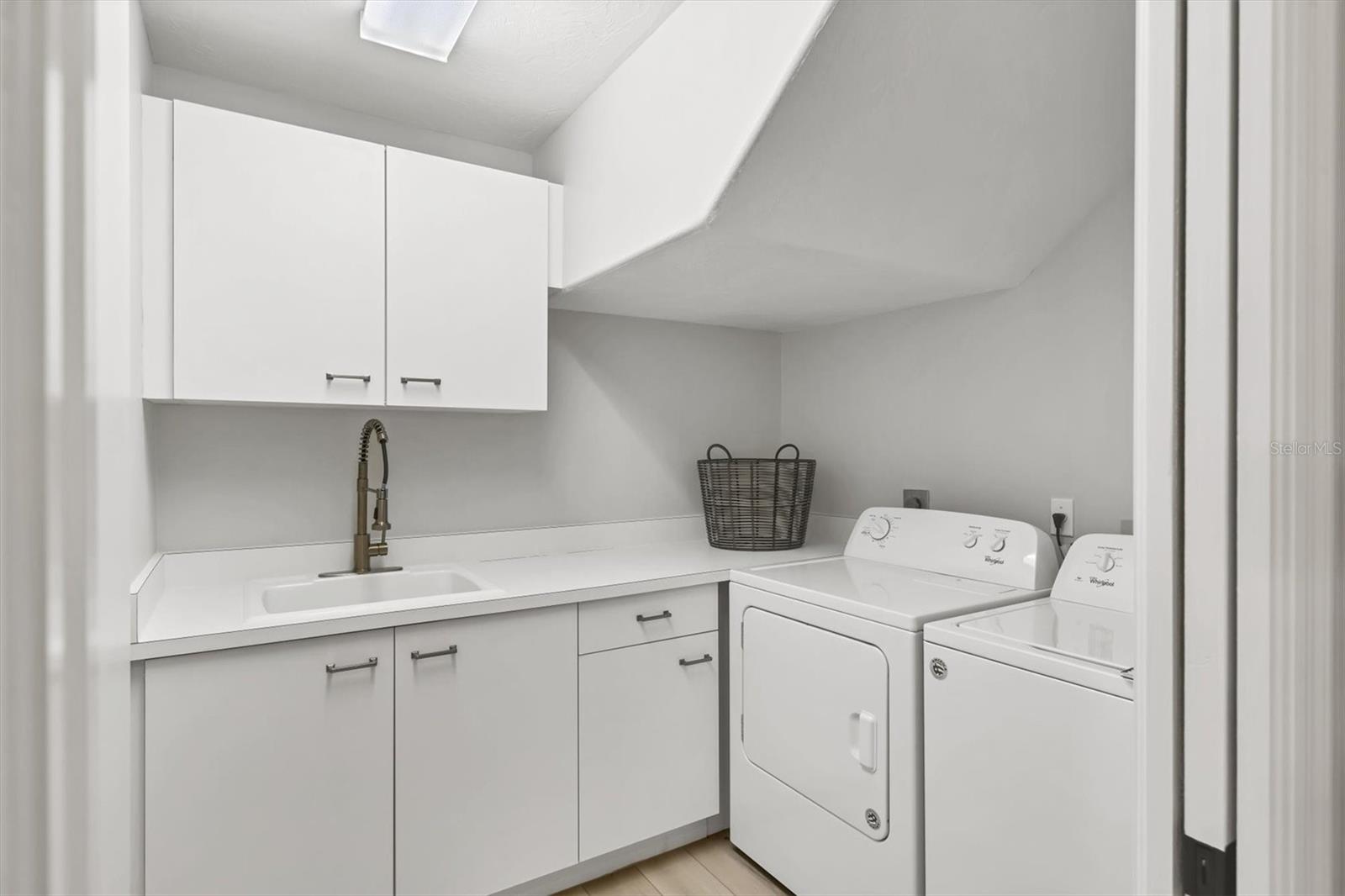 VILLAS AT EAGLES POINT - Residential