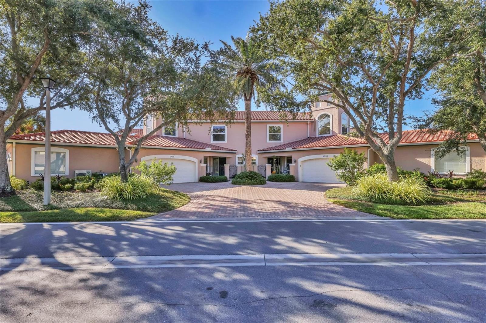 1703 STARLING DRIVE 1703