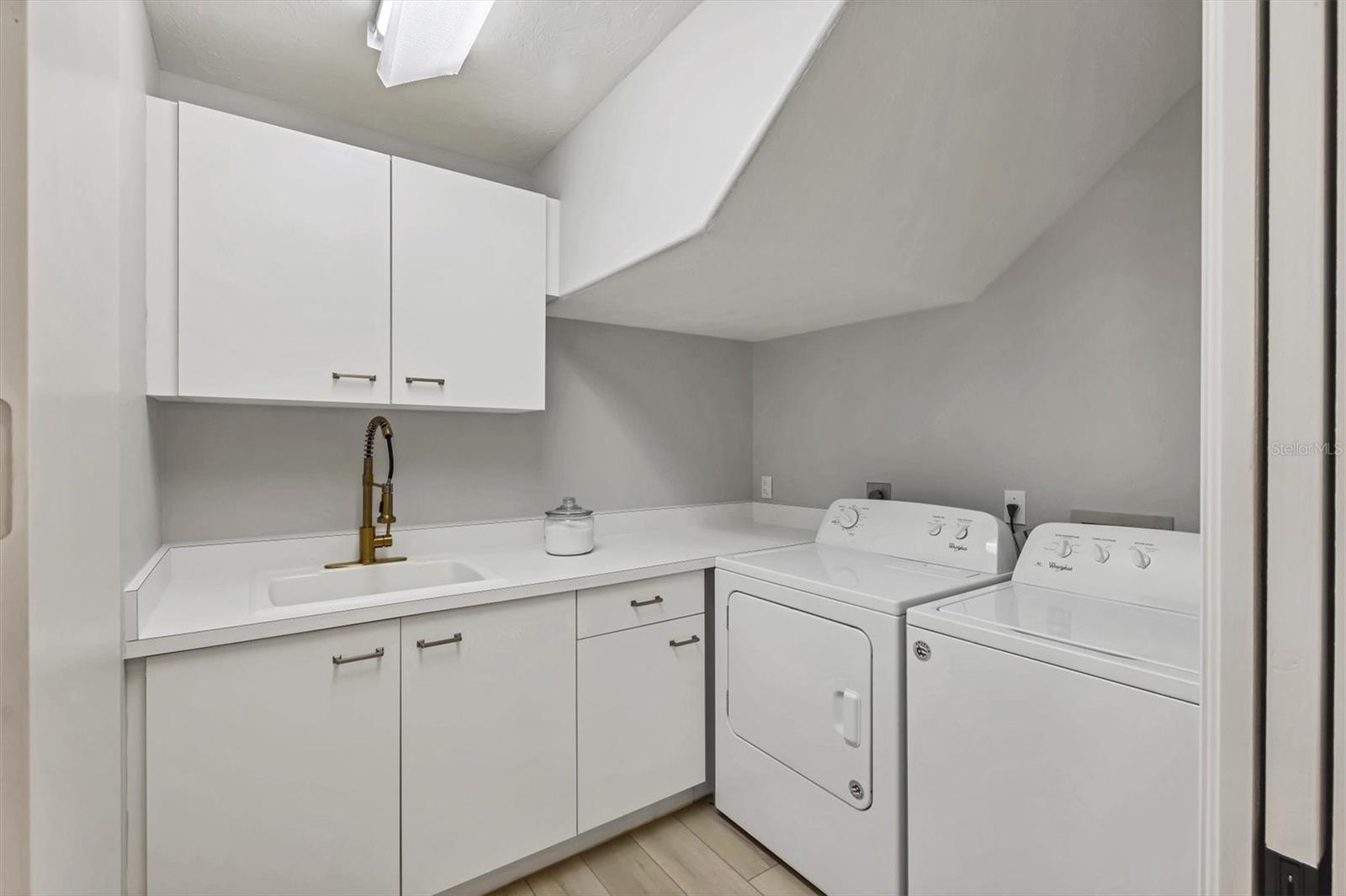 VILLAS AT EAGLES POINT - Residential