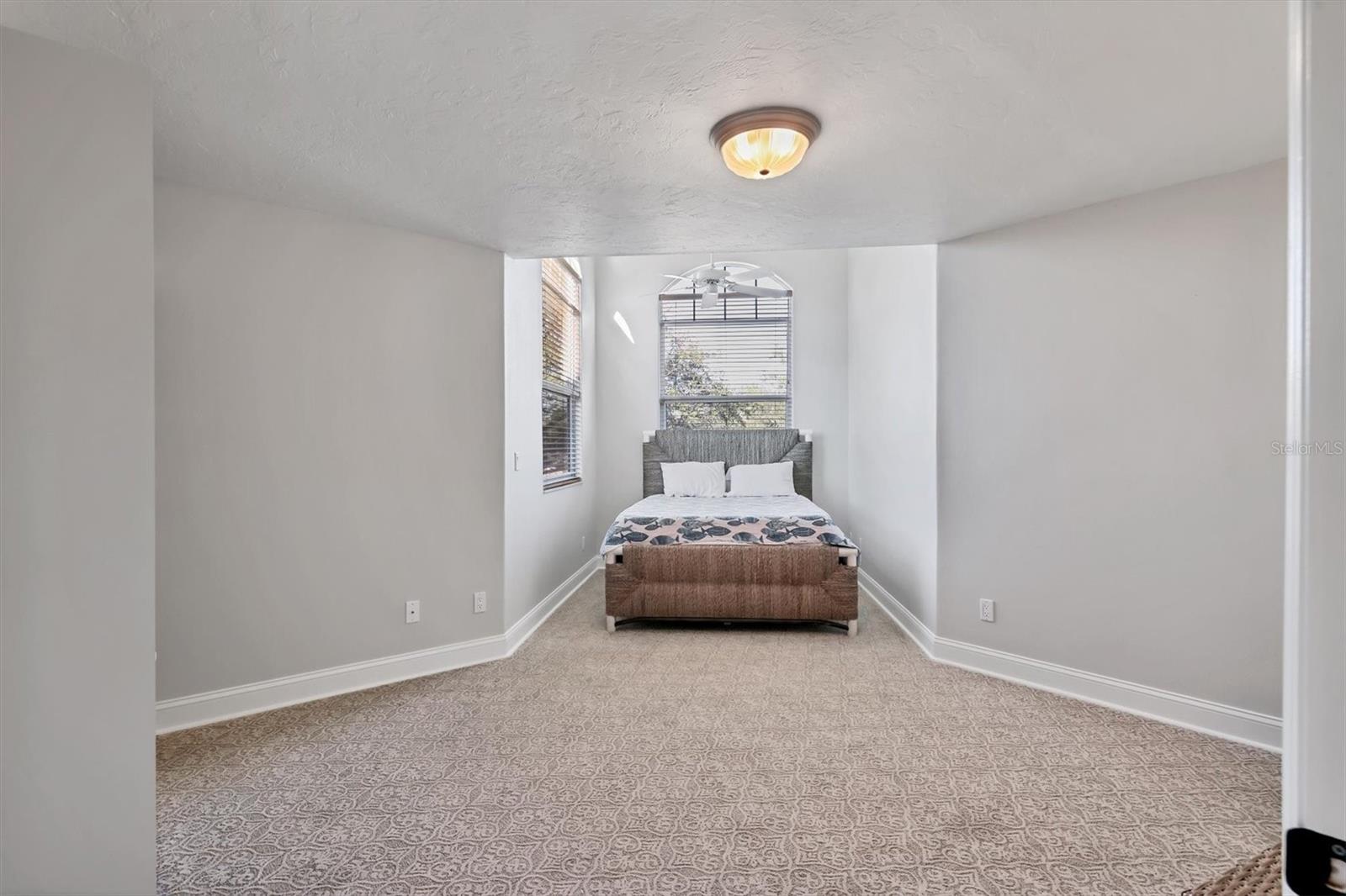 VILLAS AT EAGLES POINT - Residential