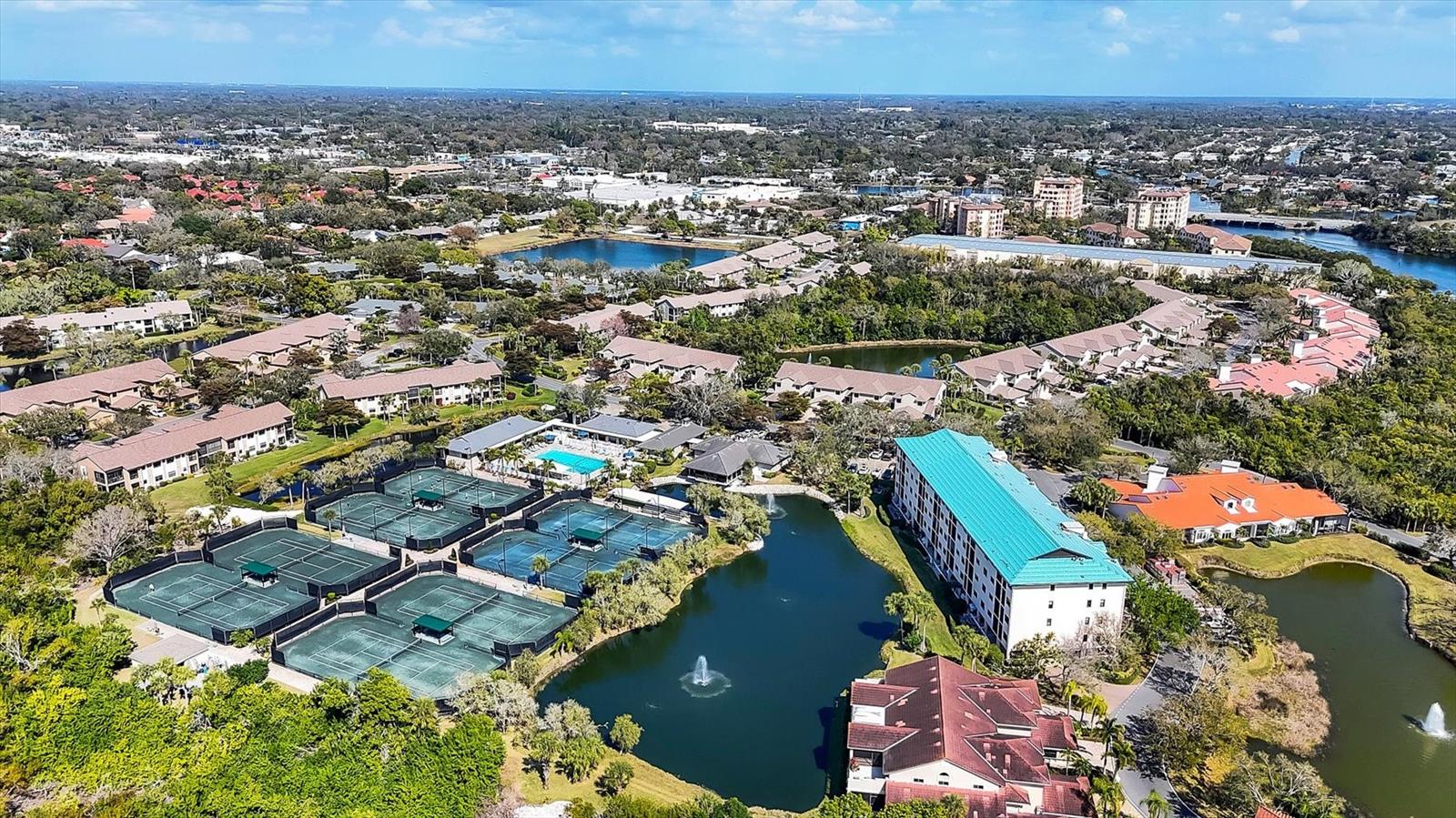 VILLAS AT EAGLES POINT - Residential