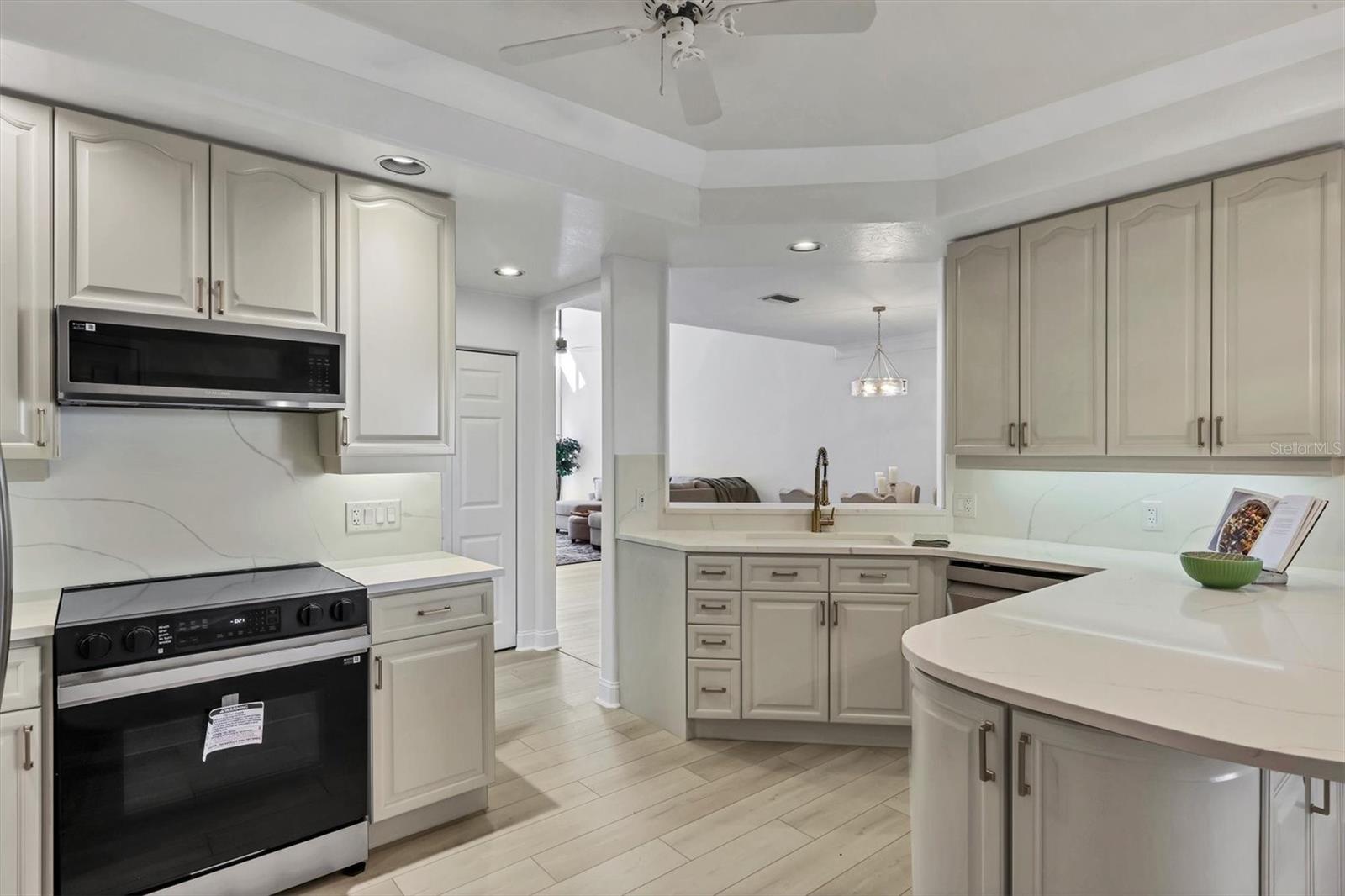 VILLAS AT EAGLES POINT - Residential