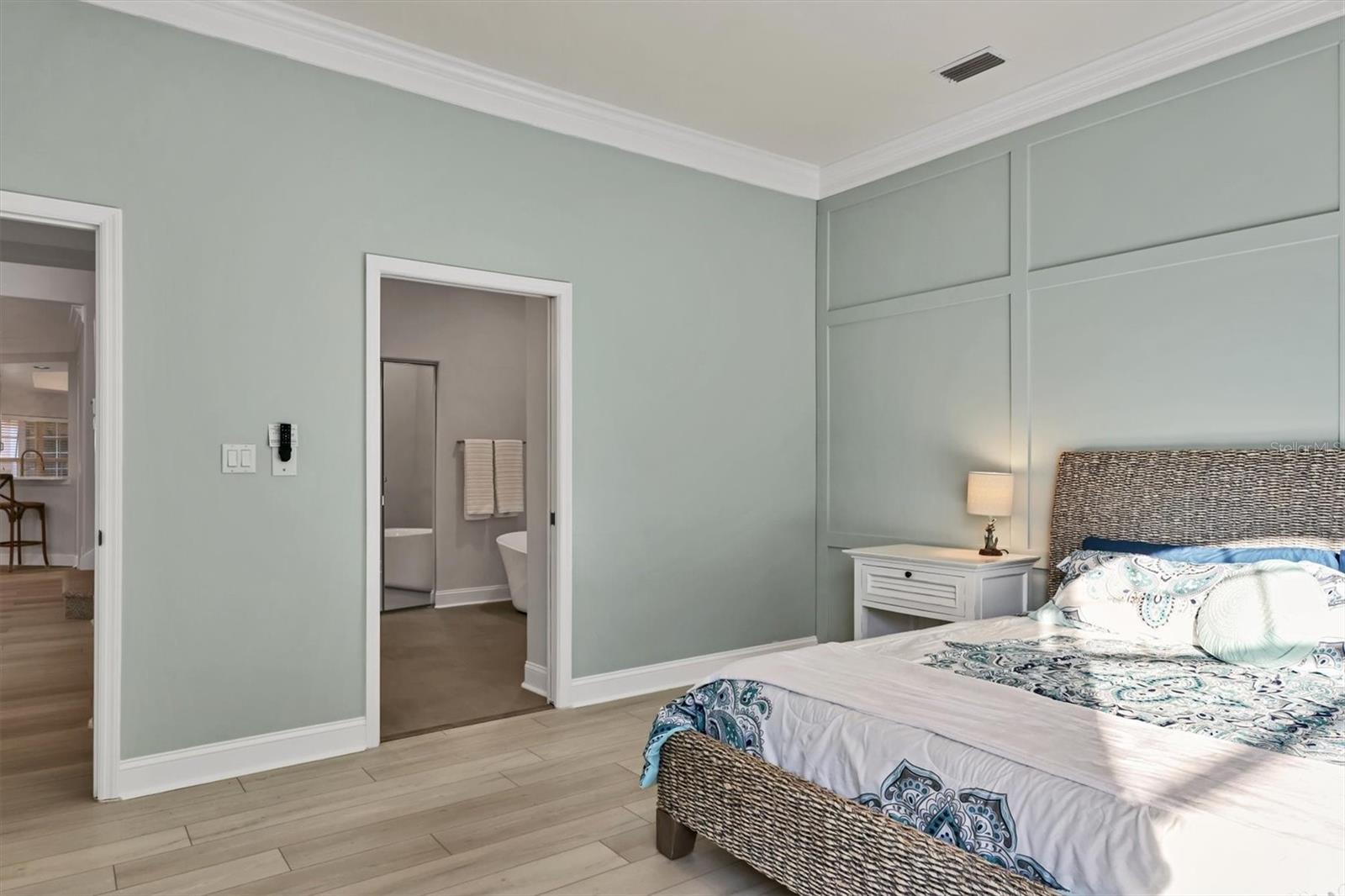 VILLAS AT EAGLES POINT - Residential