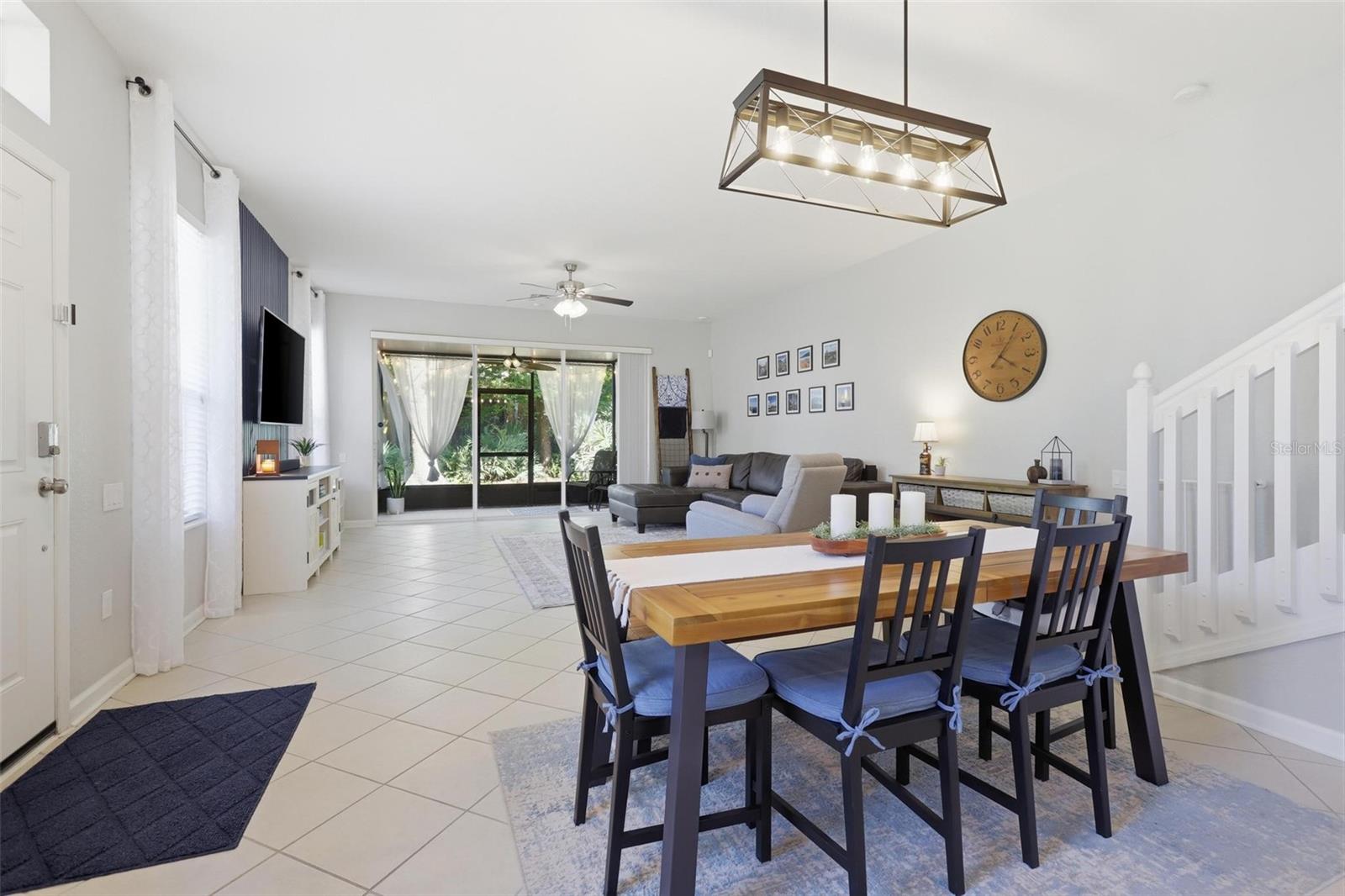 REGENCY OAKS UNIT ONE - Residential