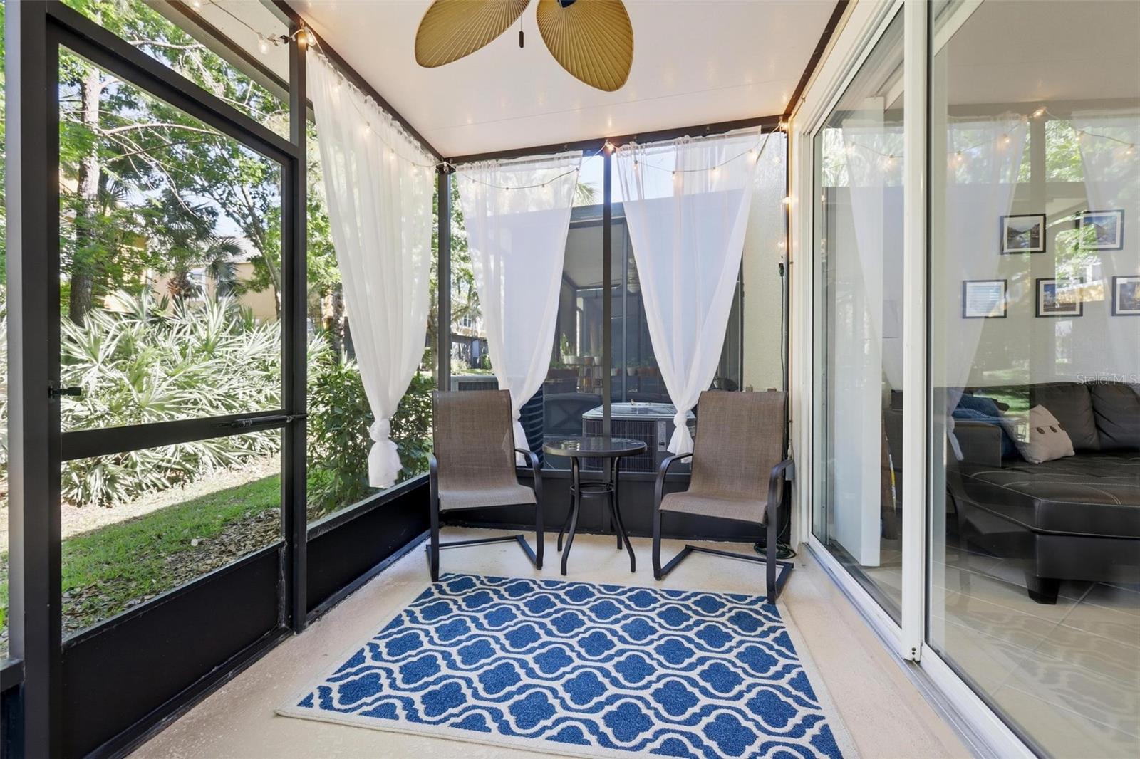 REGENCY OAKS UNIT ONE - Residential