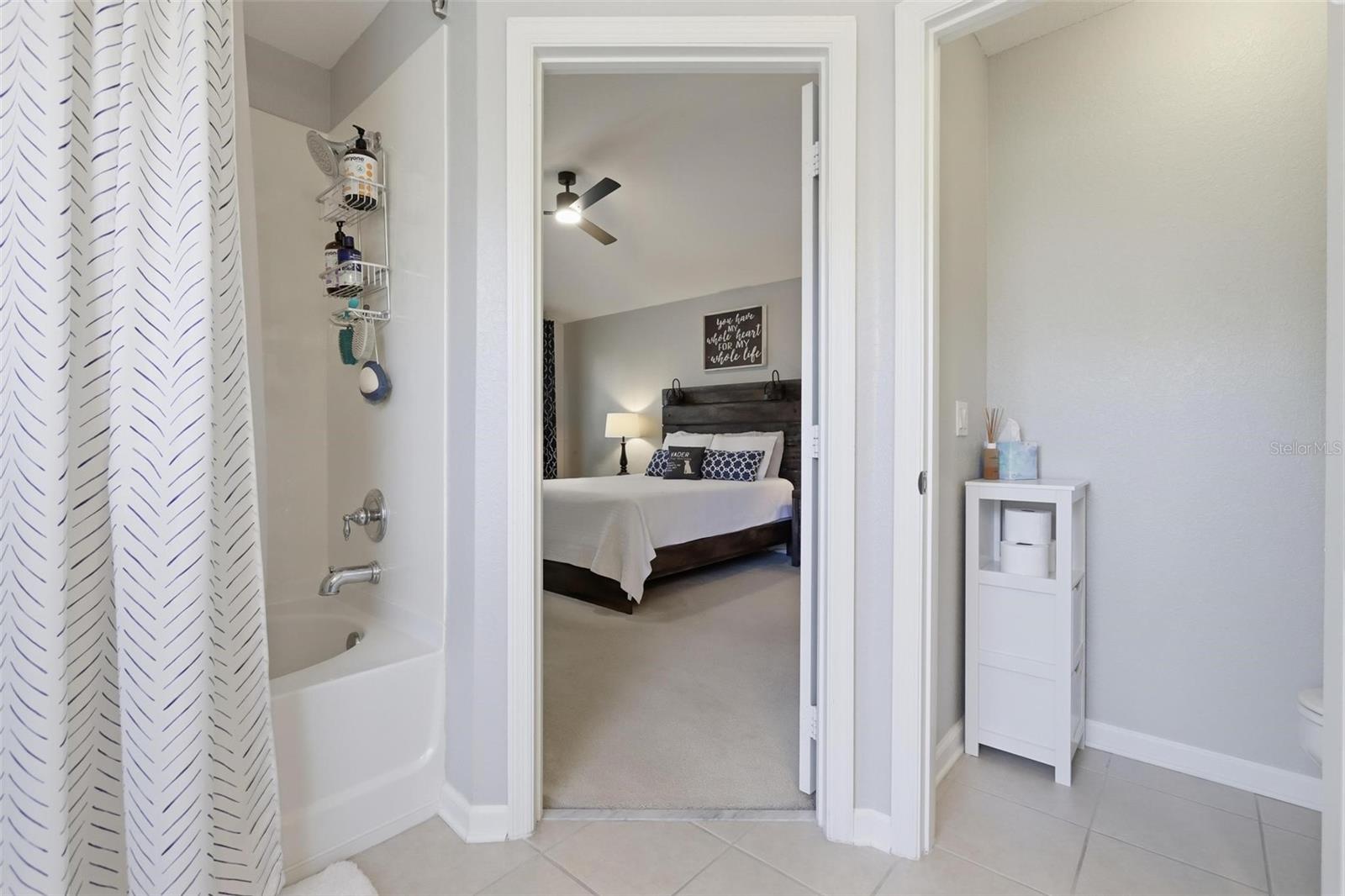 REGENCY OAKS UNIT ONE - Residential