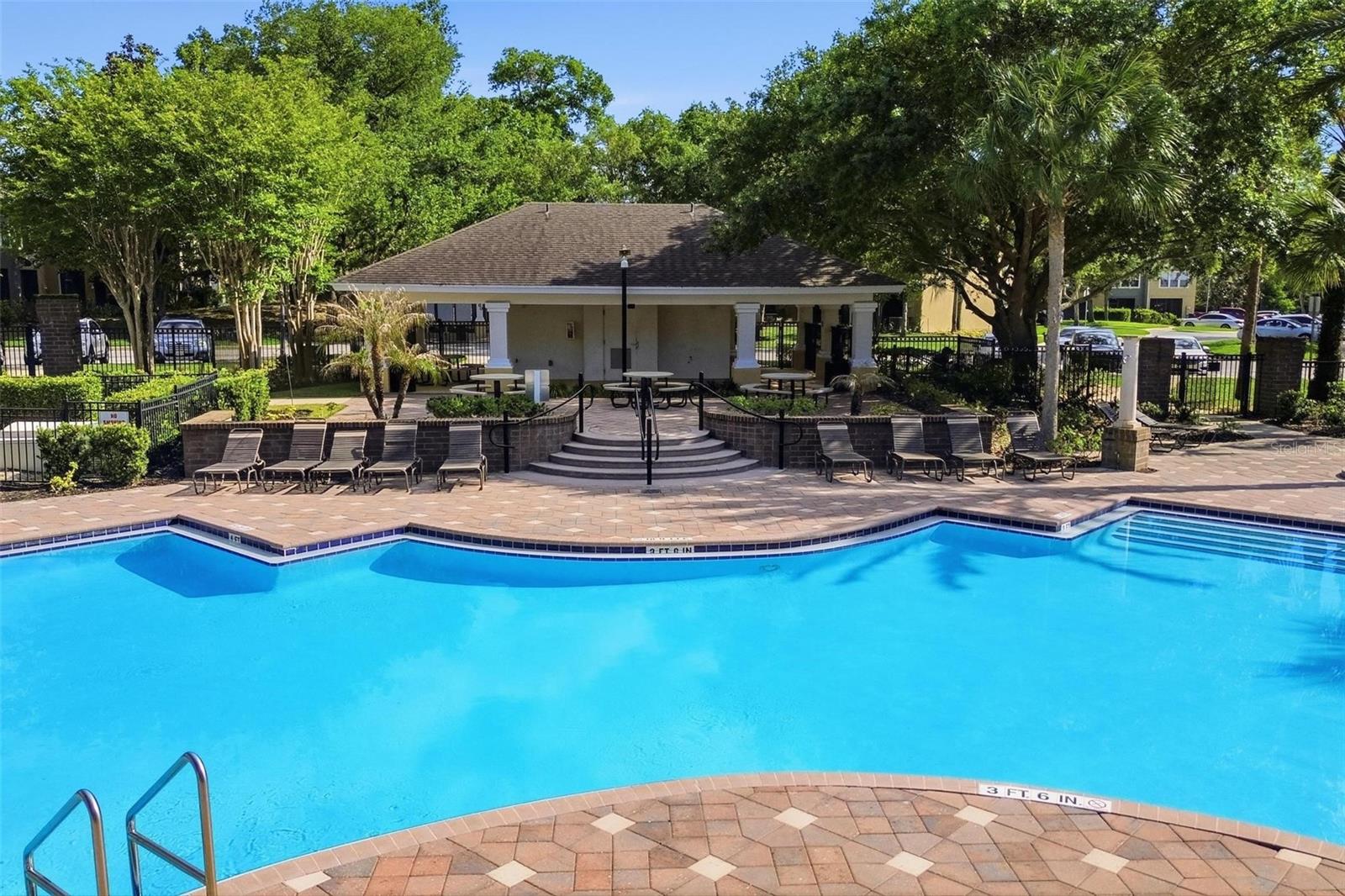 REGENCY OAKS UNIT ONE - Residential