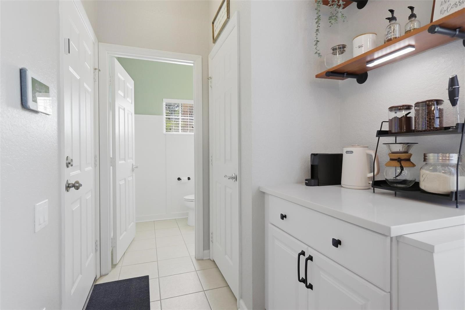 REGENCY OAKS UNIT ONE - Residential