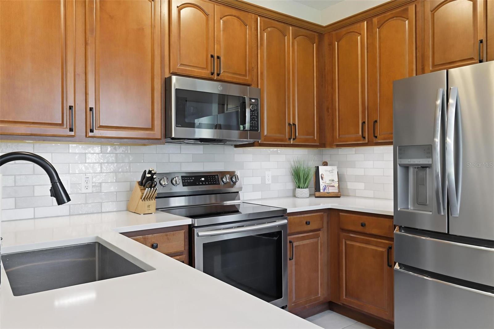 REGENCY OAKS UNIT ONE - Residential