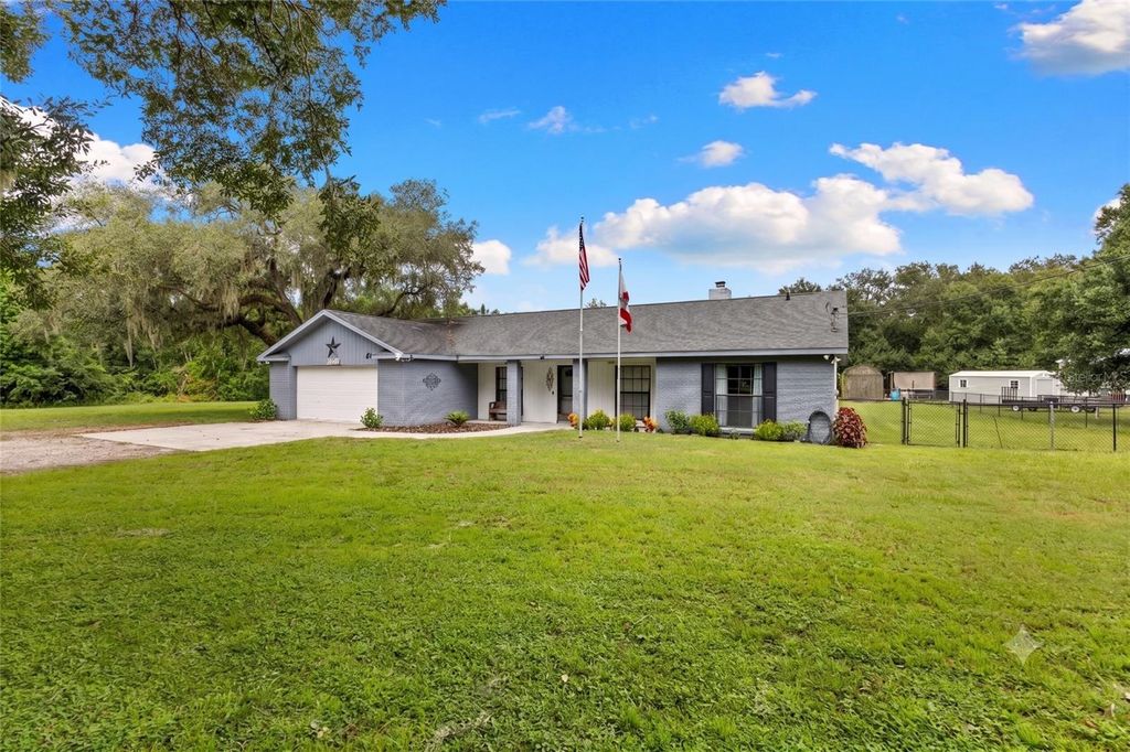Photo of 4605 Post House Drive, Plant City, FL 33565 (MLS # TB8529043)