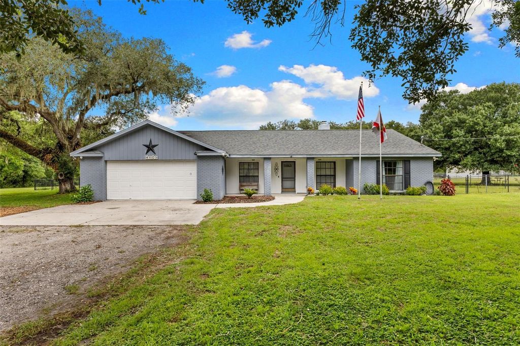 Photo of 4605 Post House Drive, Plant City, FL 33565 (MLS # TB8529043)