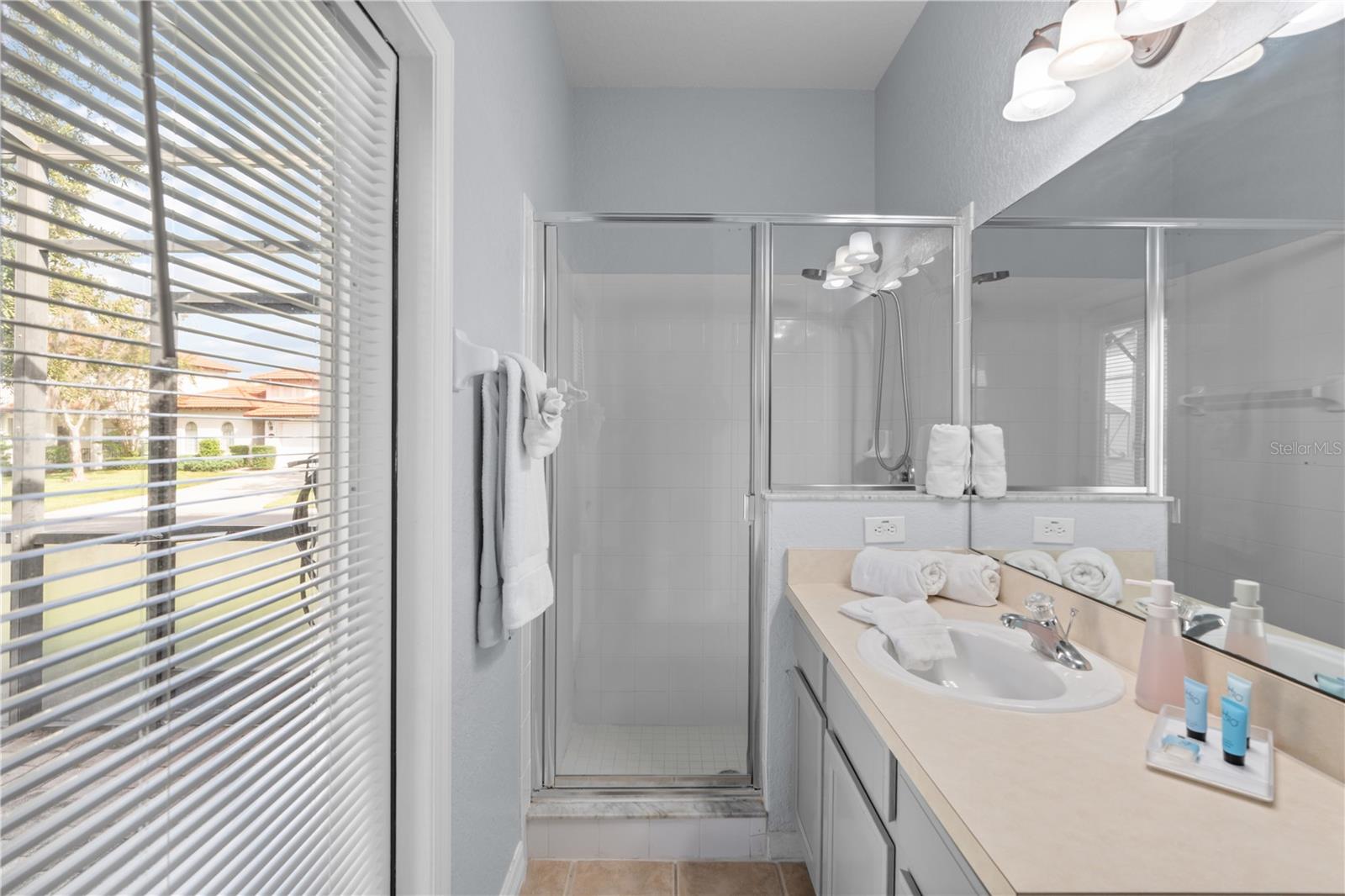 HIGH GROVE UNIT 02 - Residential