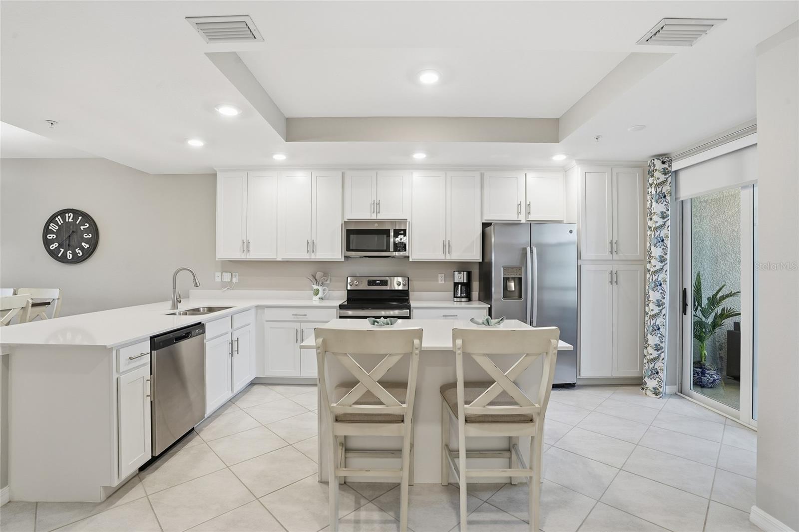 14204 HERITAGE LANDING BOULEVARD 712