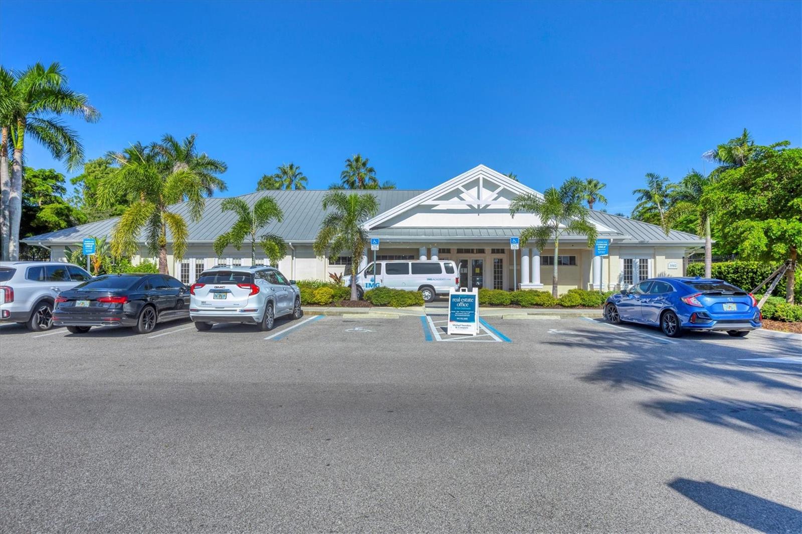 BOLLETTIERI RESORT VILLAS X - Residential