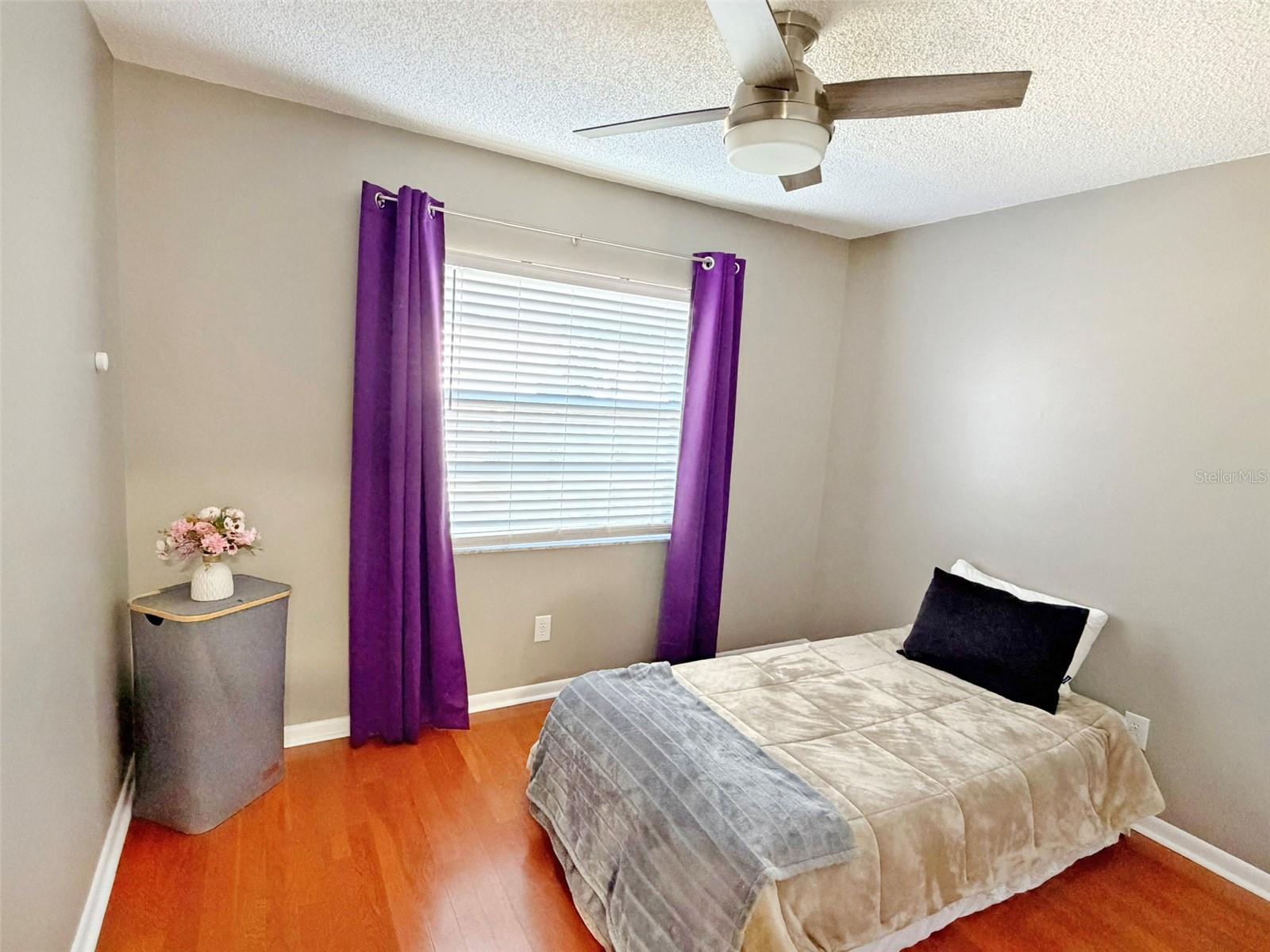 TEMPLE OAKS - Residential