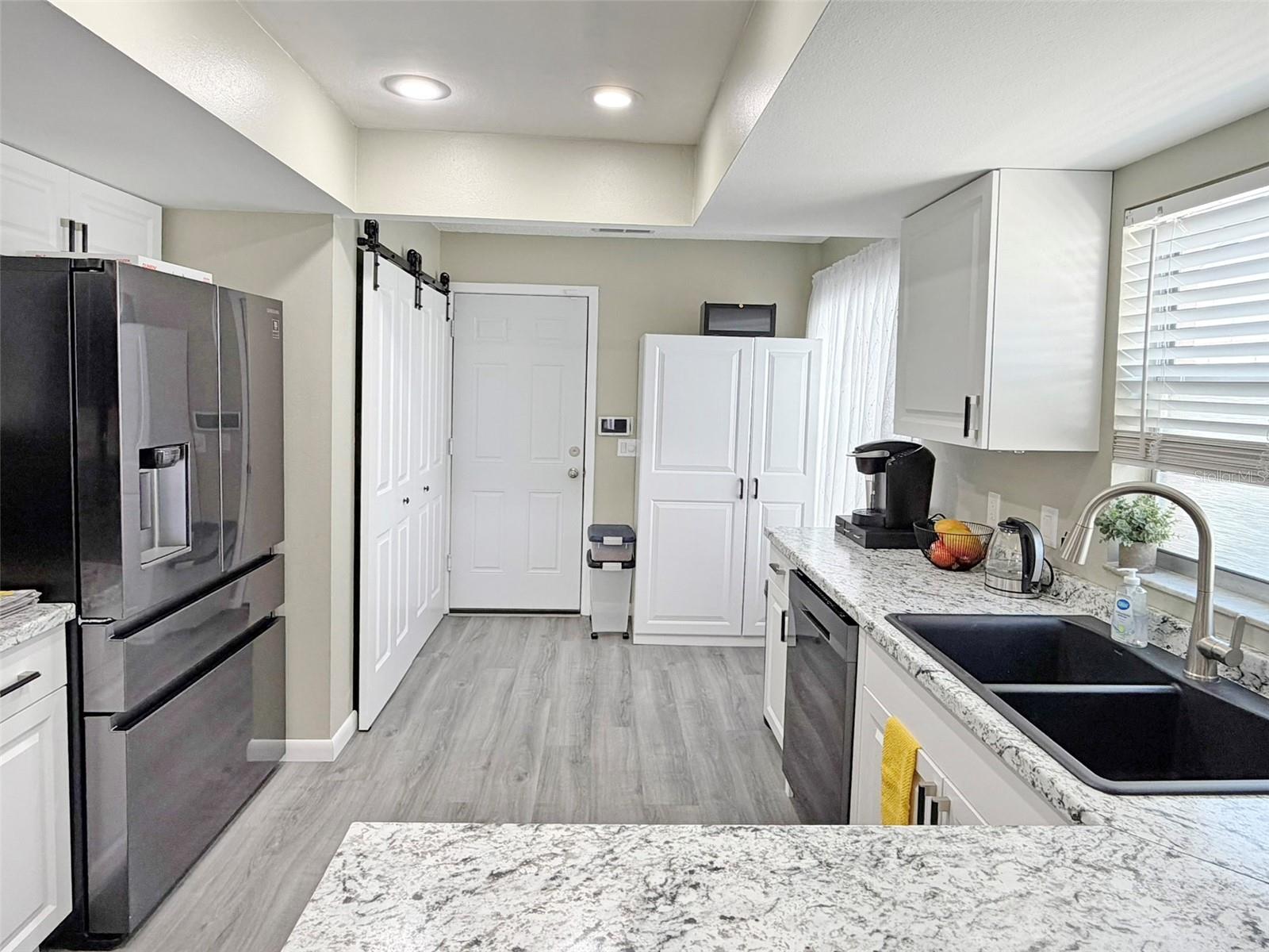 TEMPLE OAKS - Residential