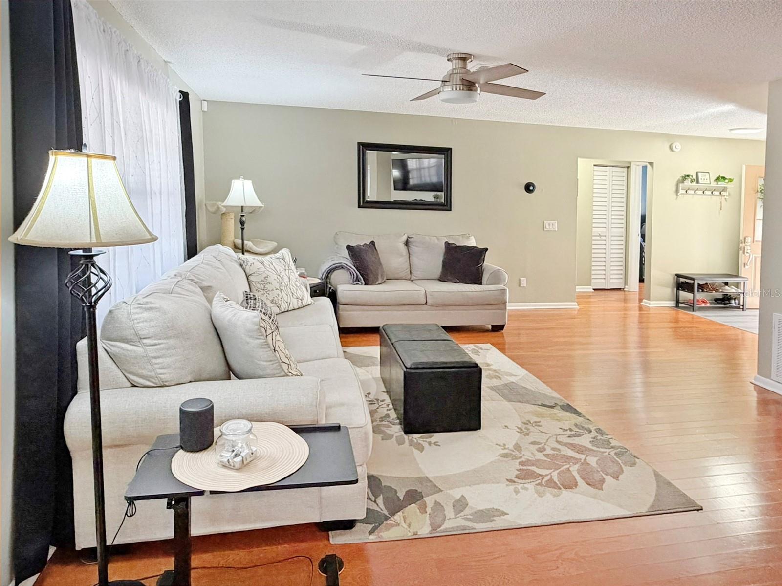 TEMPLE OAKS - Residential