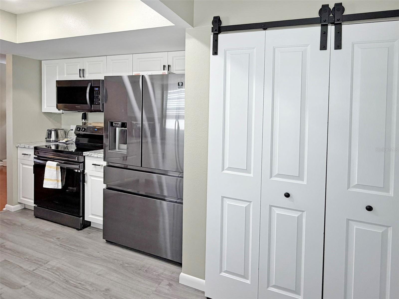 TEMPLE OAKS - Residential